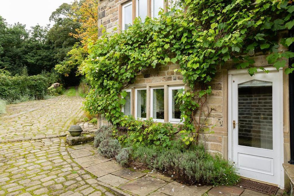 Tyas Cottage view 5
