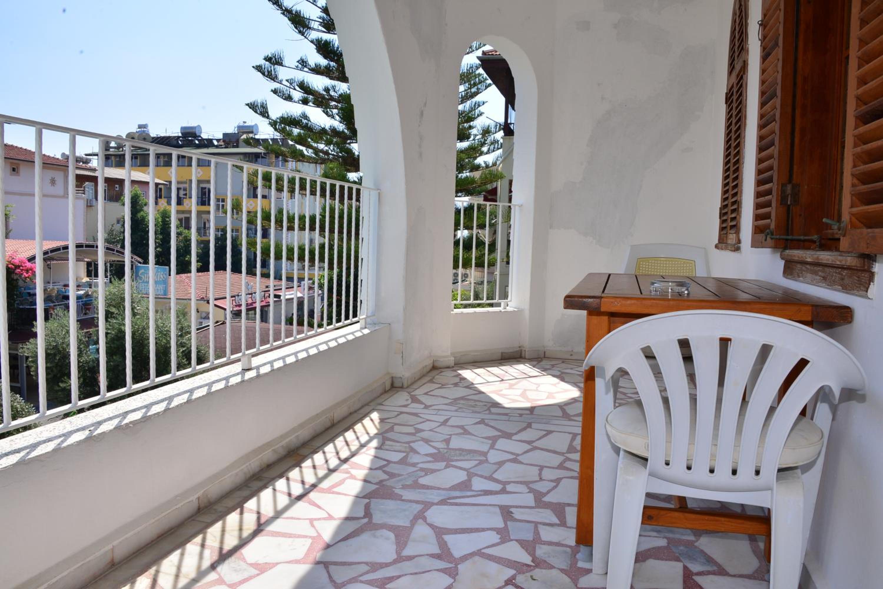 balcony