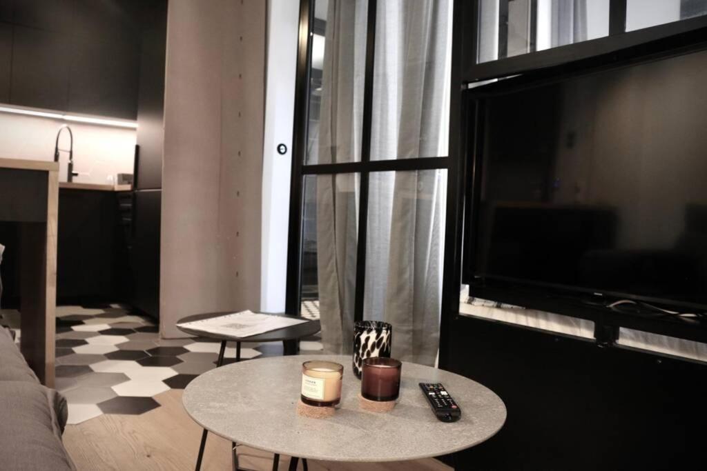 WYN Comfort Studio in Kallithea Near SNFCC and Seasi