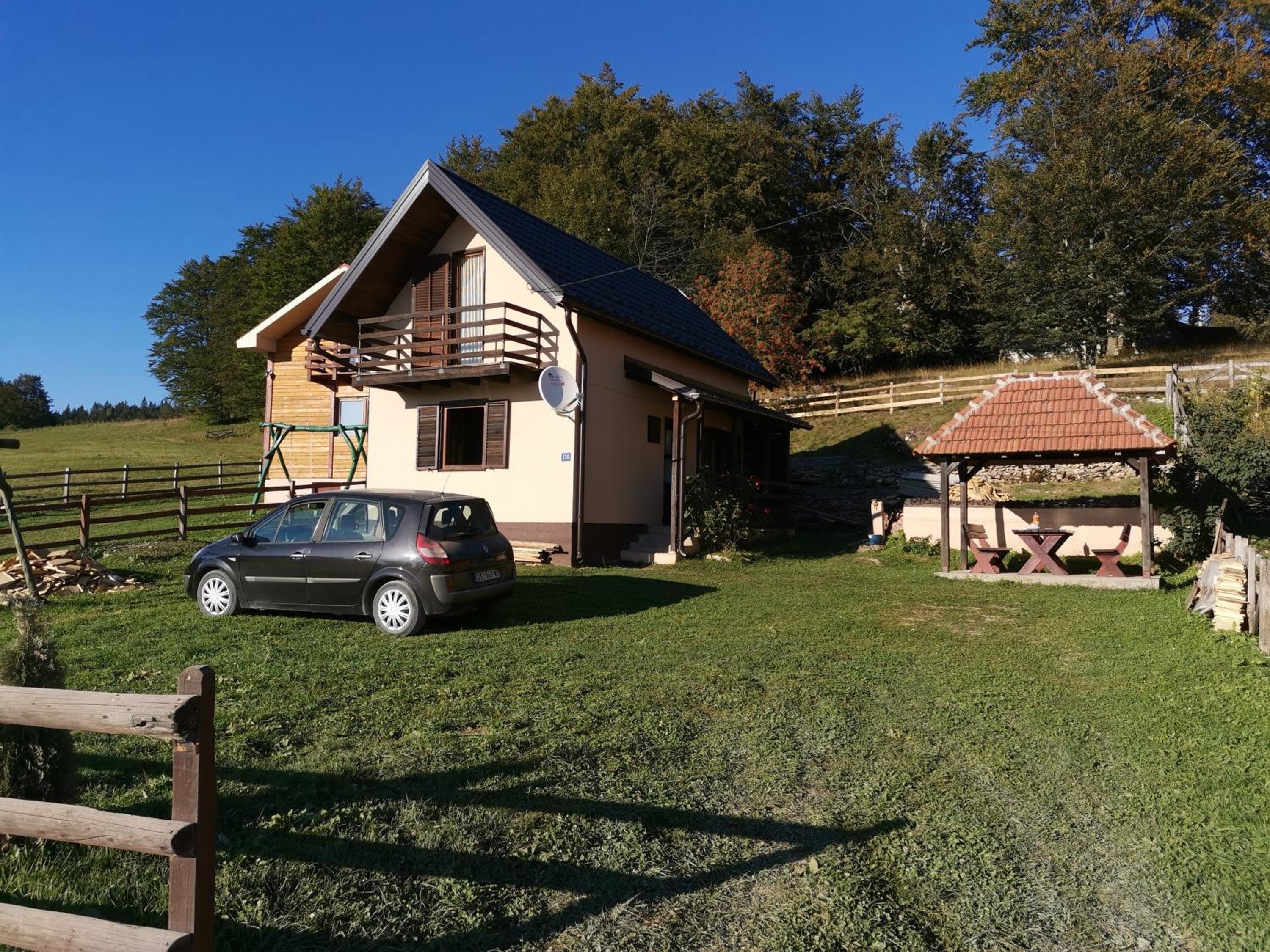Photo 12