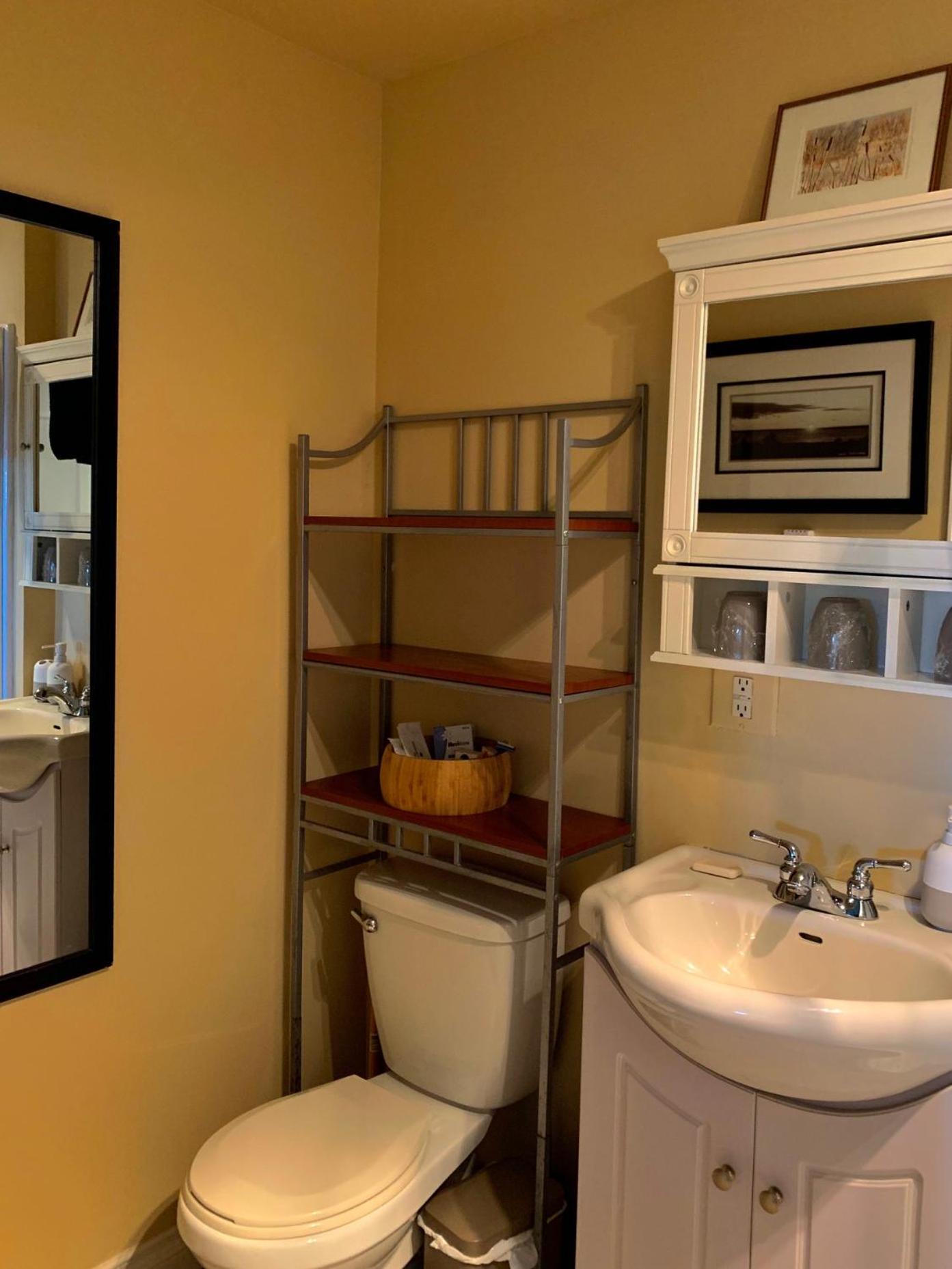 The Fraser River's Edge BB Lodge - Property Image 41