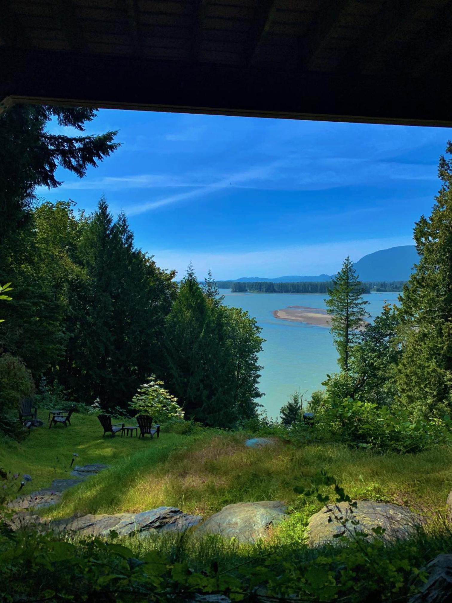 The Fraser River's Edge BB Lodge - Property Image 65