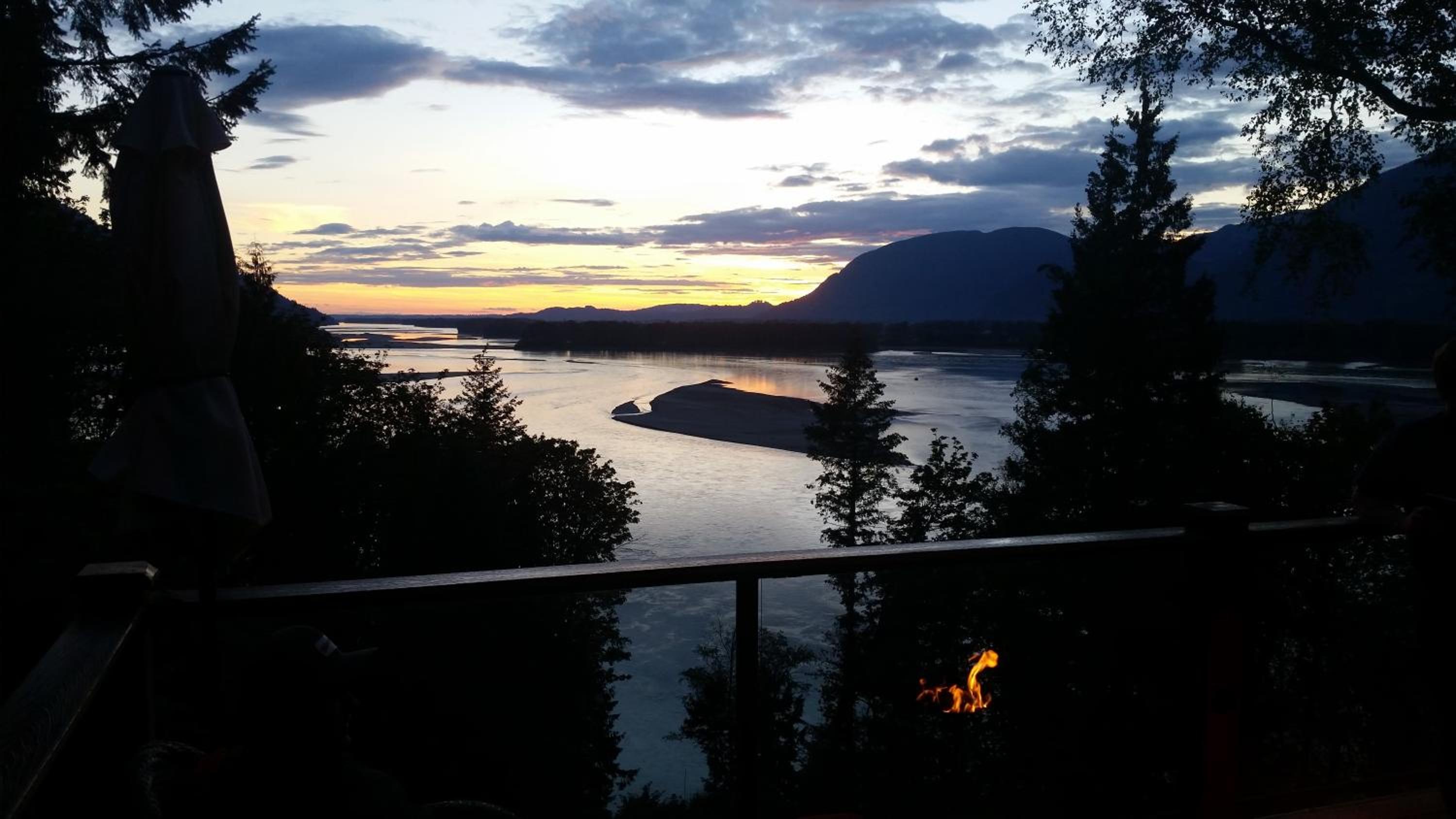 The Fraser River's Edge BB Lodge - Property Image 78