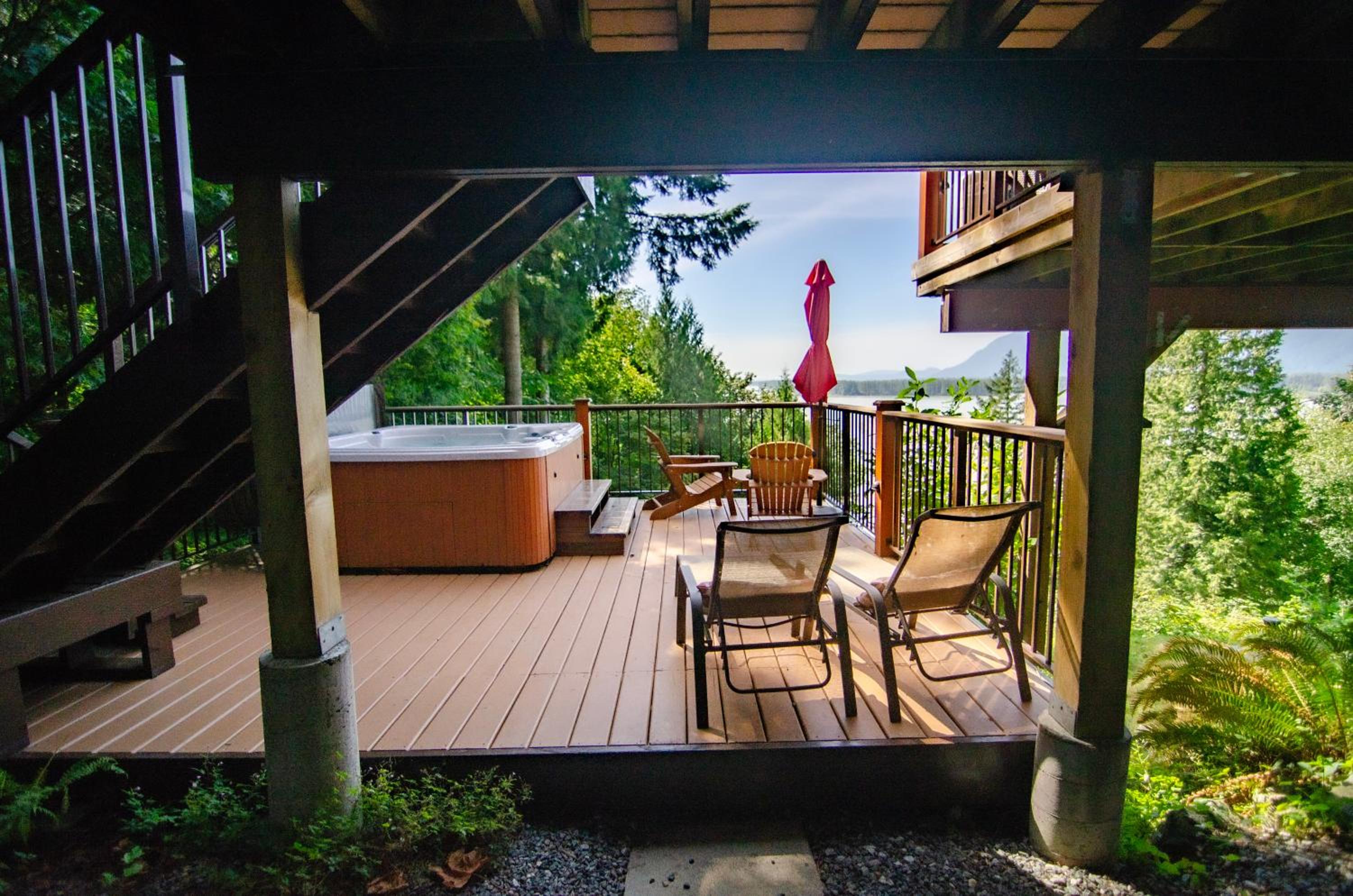 The Fraser River's Edge BB Lodge - Property Image 11