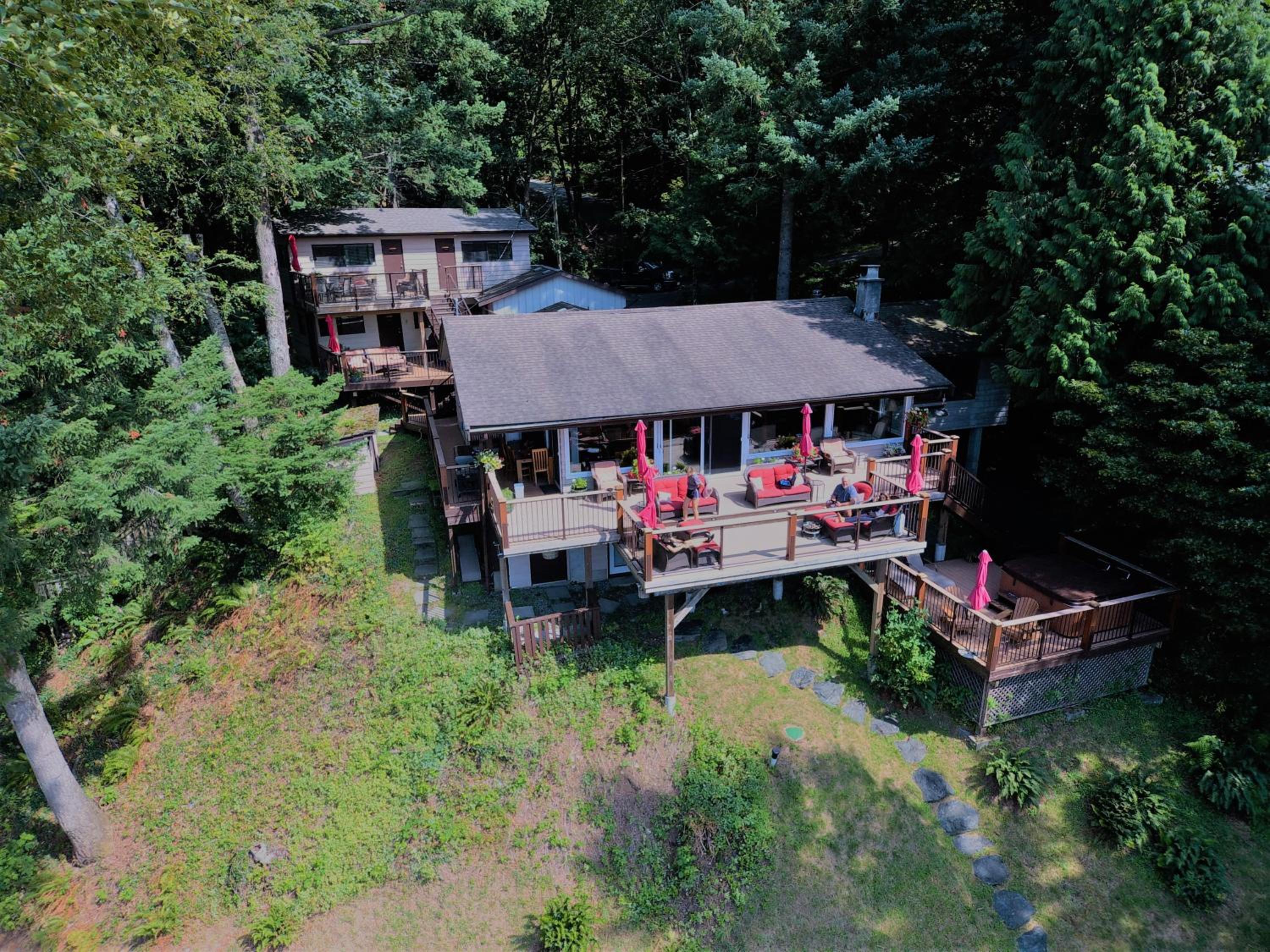 The Fraser River's Edge BB Lodge - Property Image 19