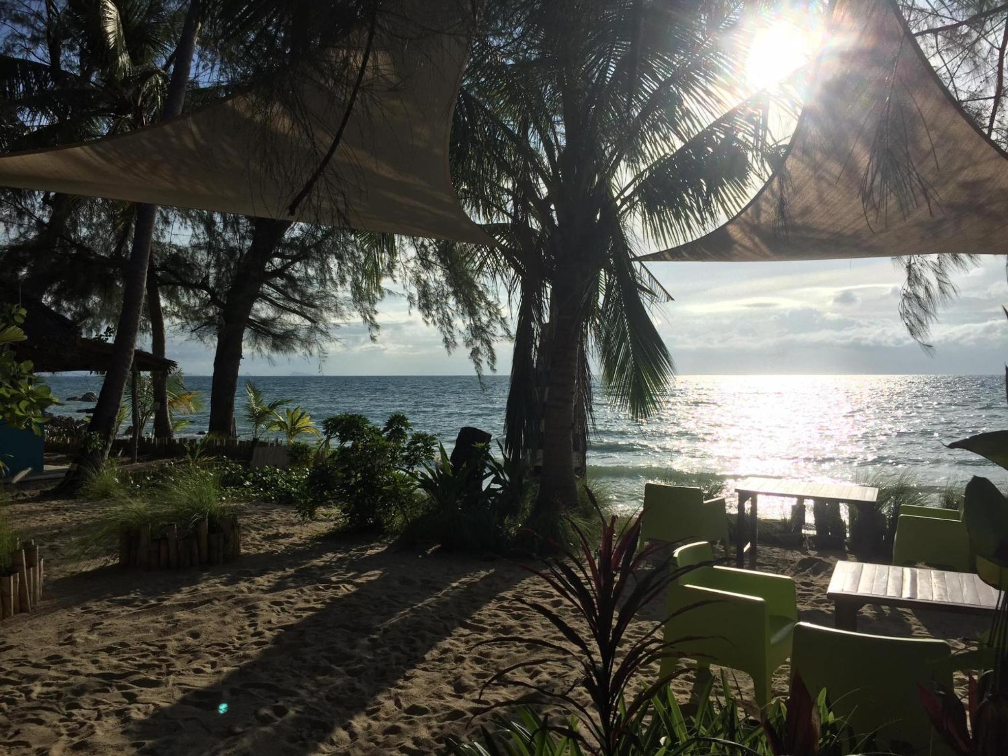 Secret Beach Bungalows view 4