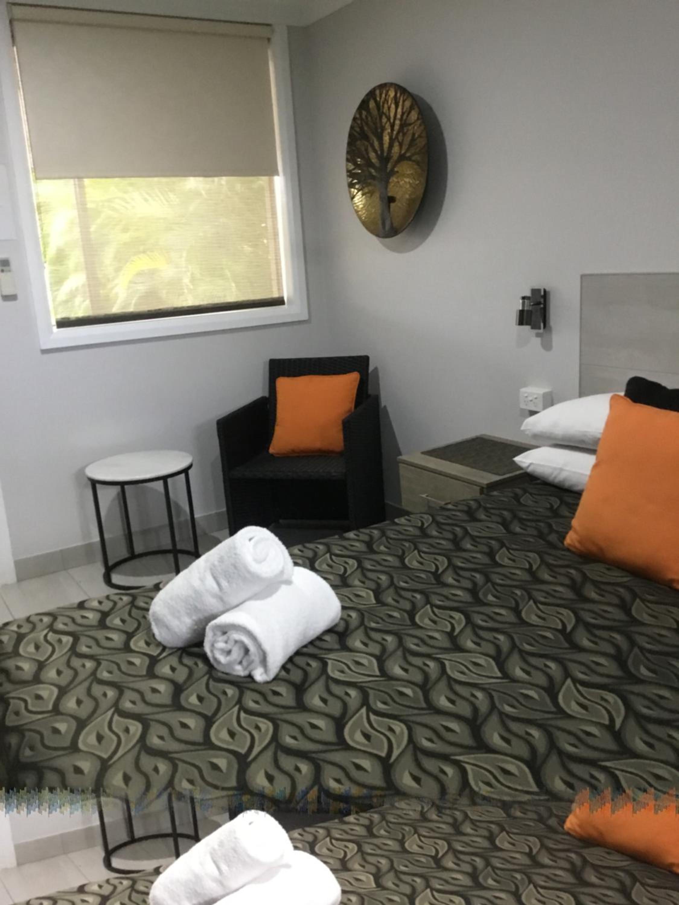 Golden Palms Motor Inn