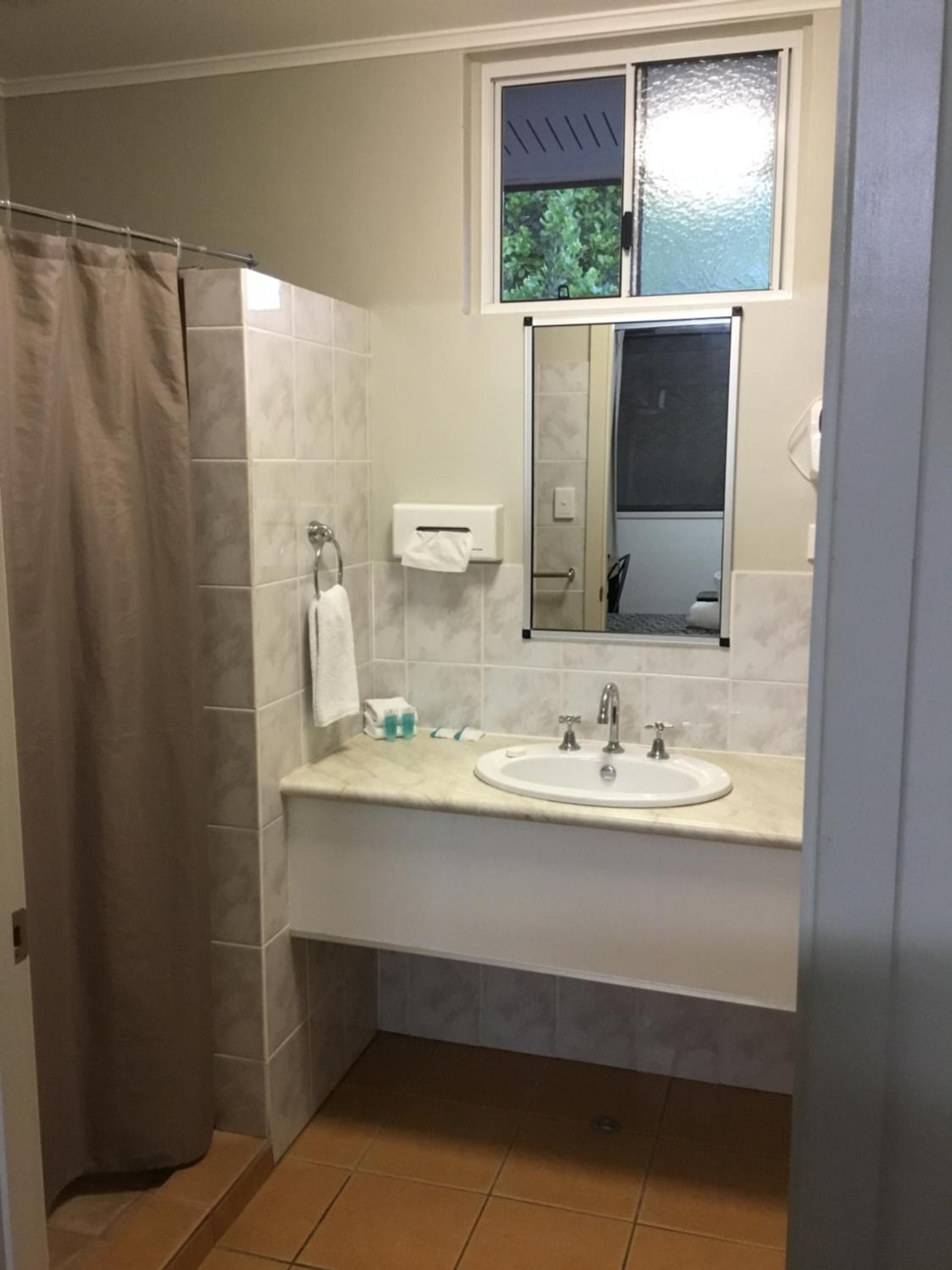 Golden Palms Motor Inn