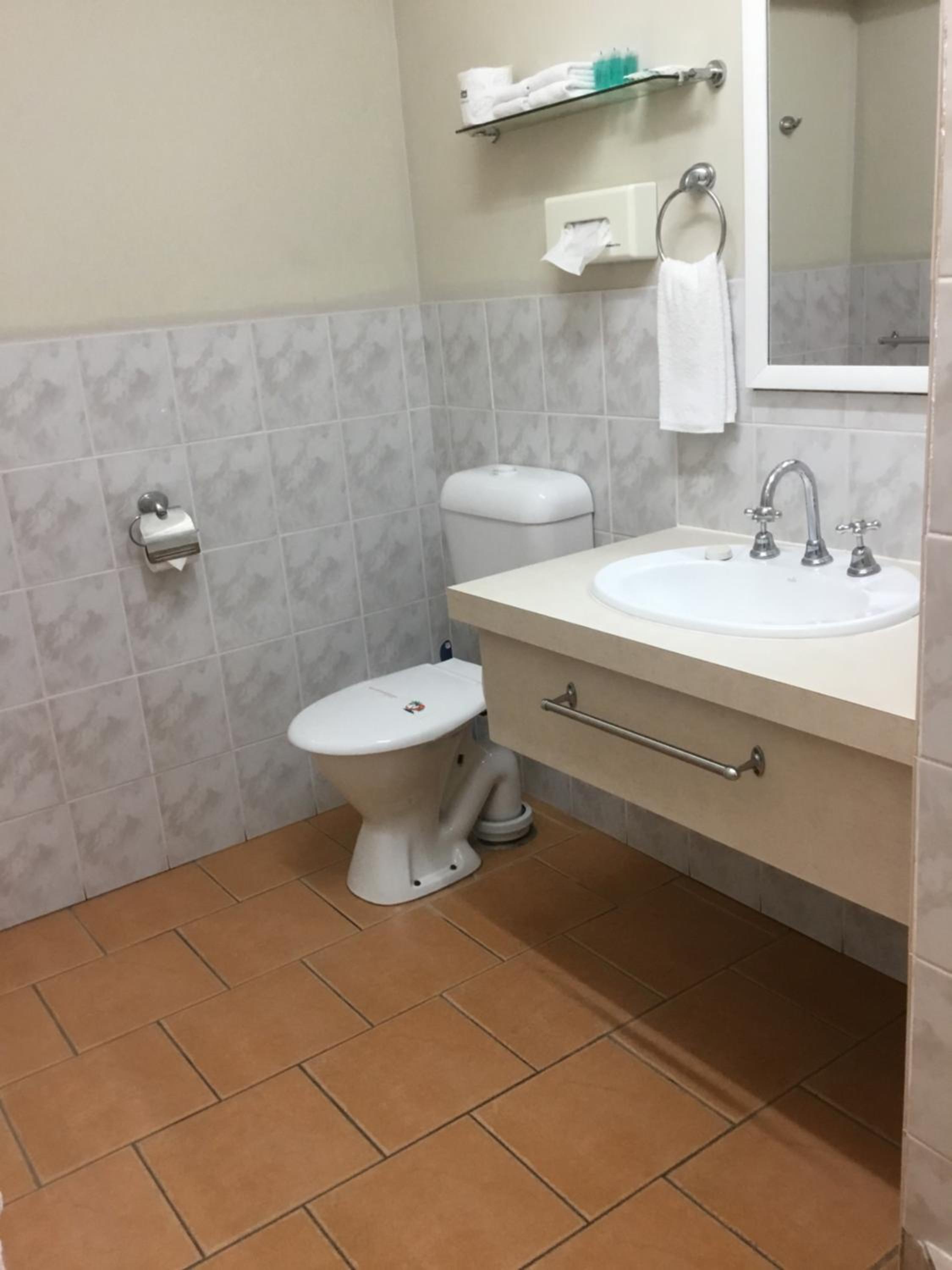 Golden Palms Motor Inn