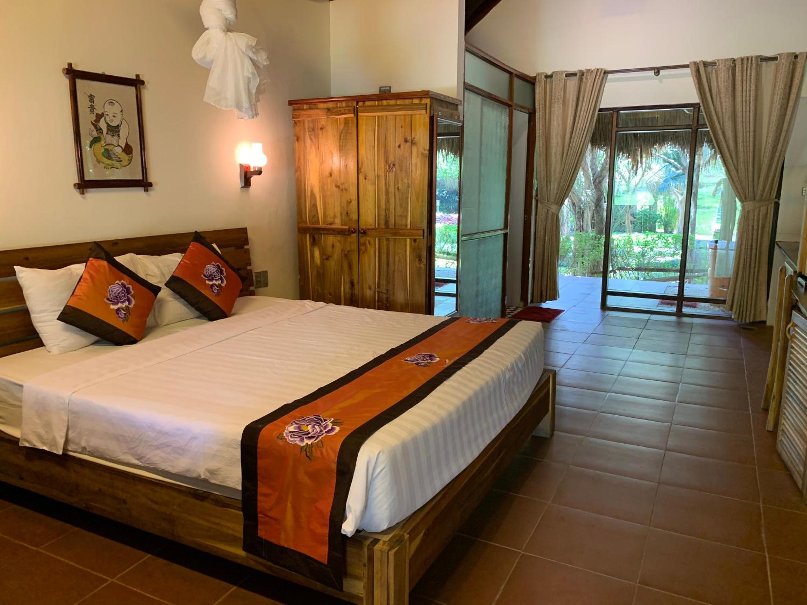 Cuc Phuong Mineral Resort Ninh Binh