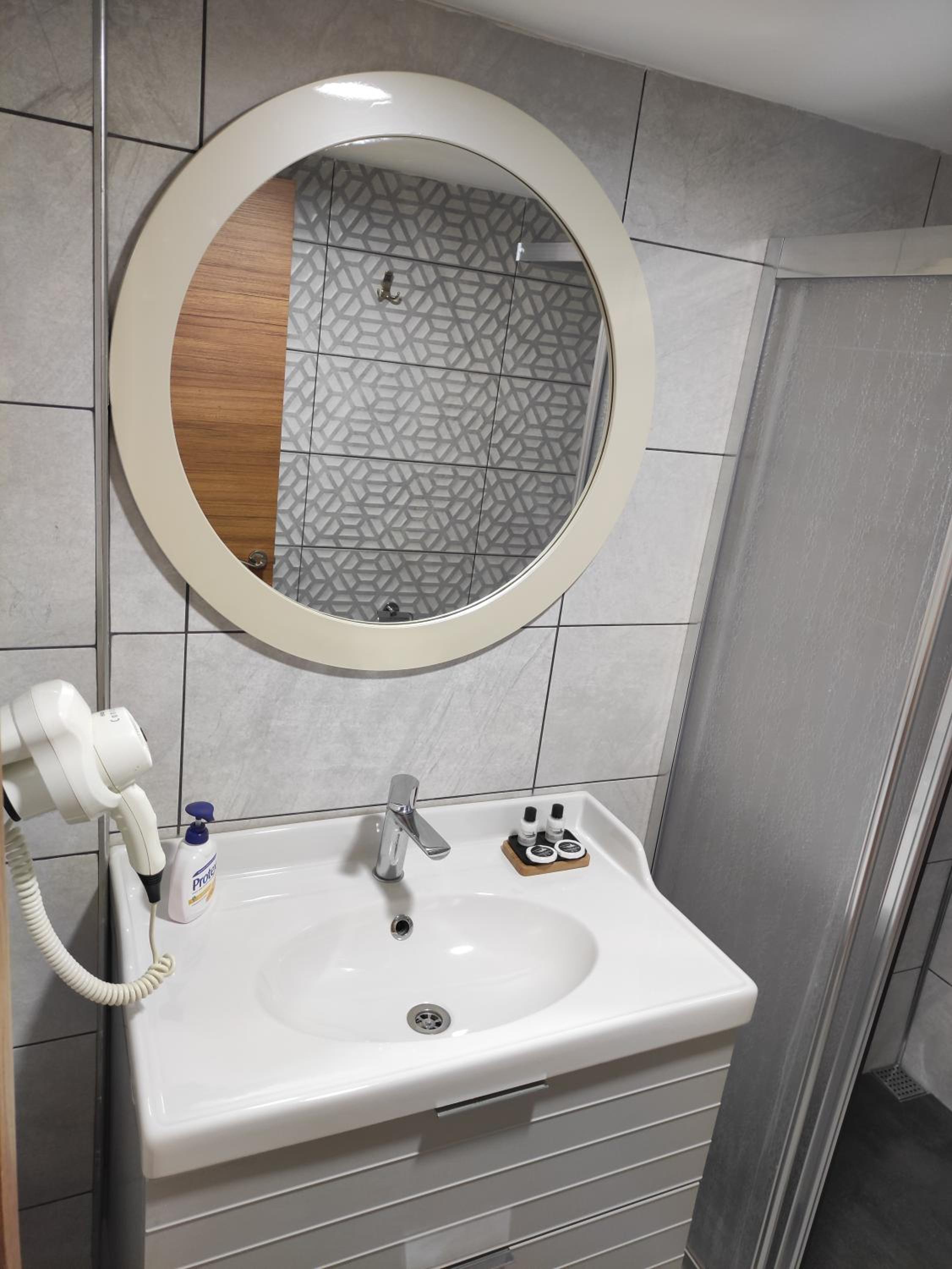 Marmara Guesthouse - Image 144