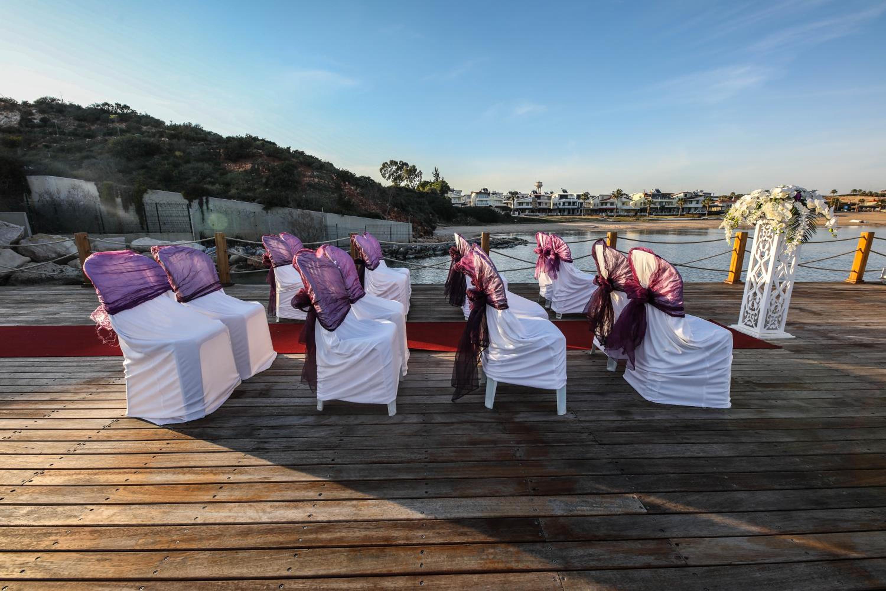 Yacht Club - Image 15