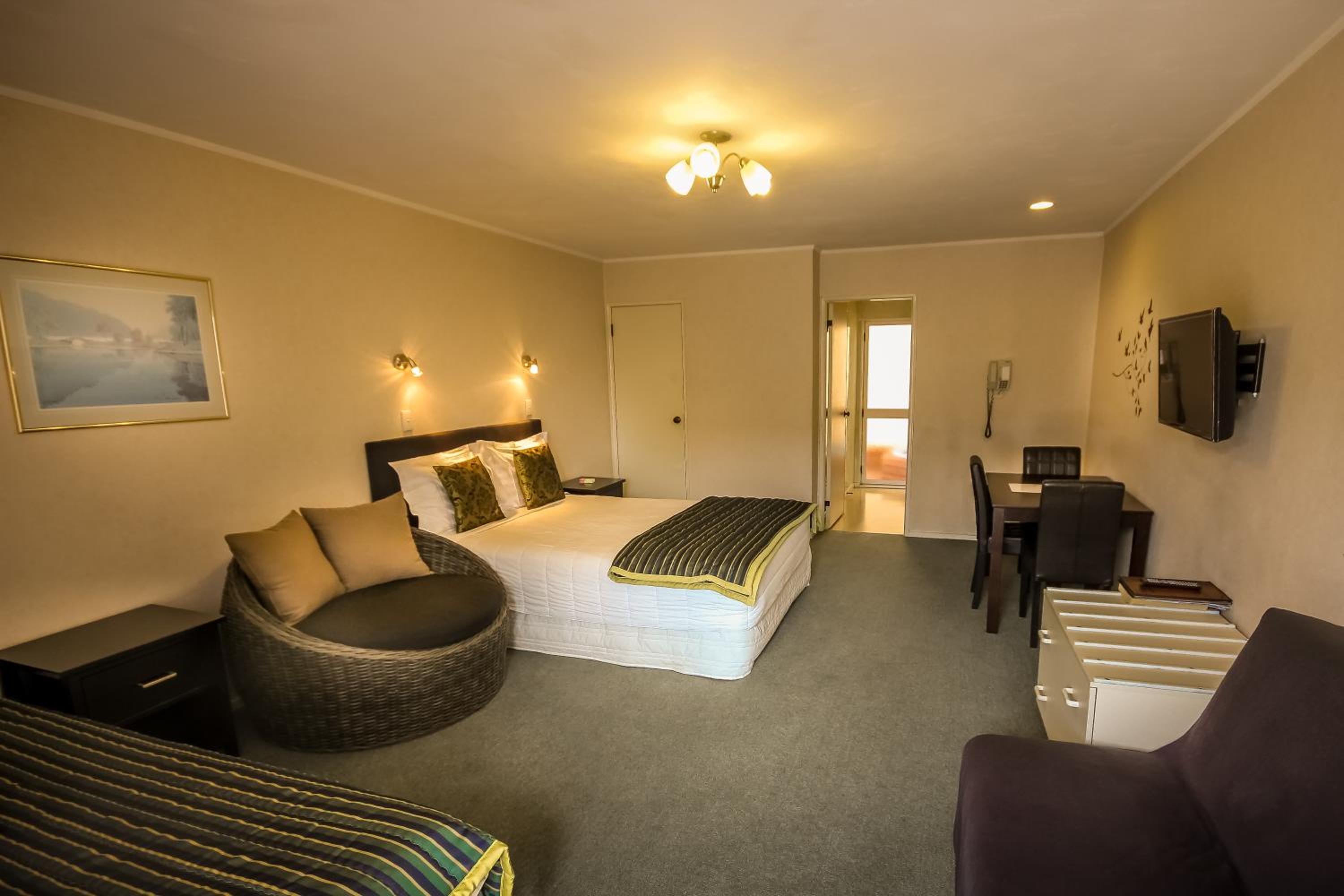 Malones Spa Motel