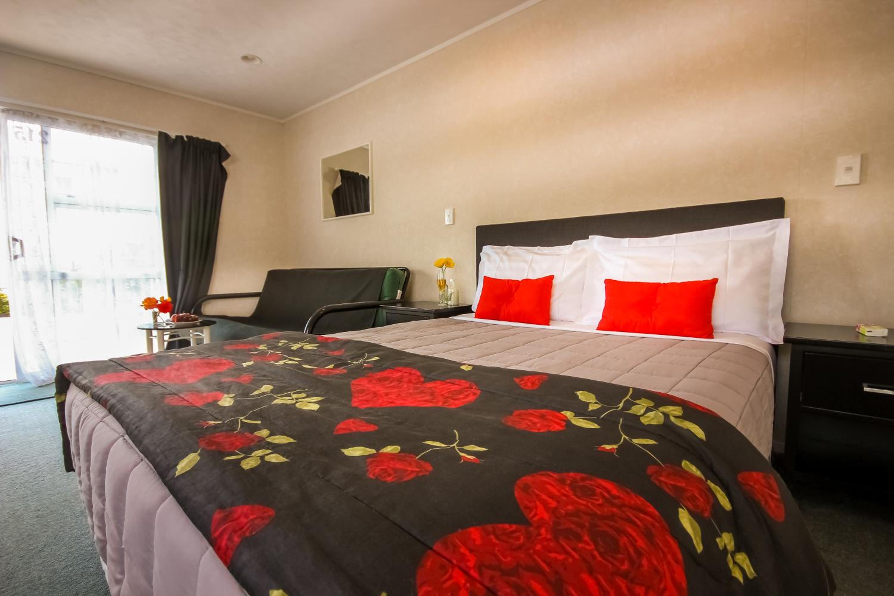 Malones Spa Motel