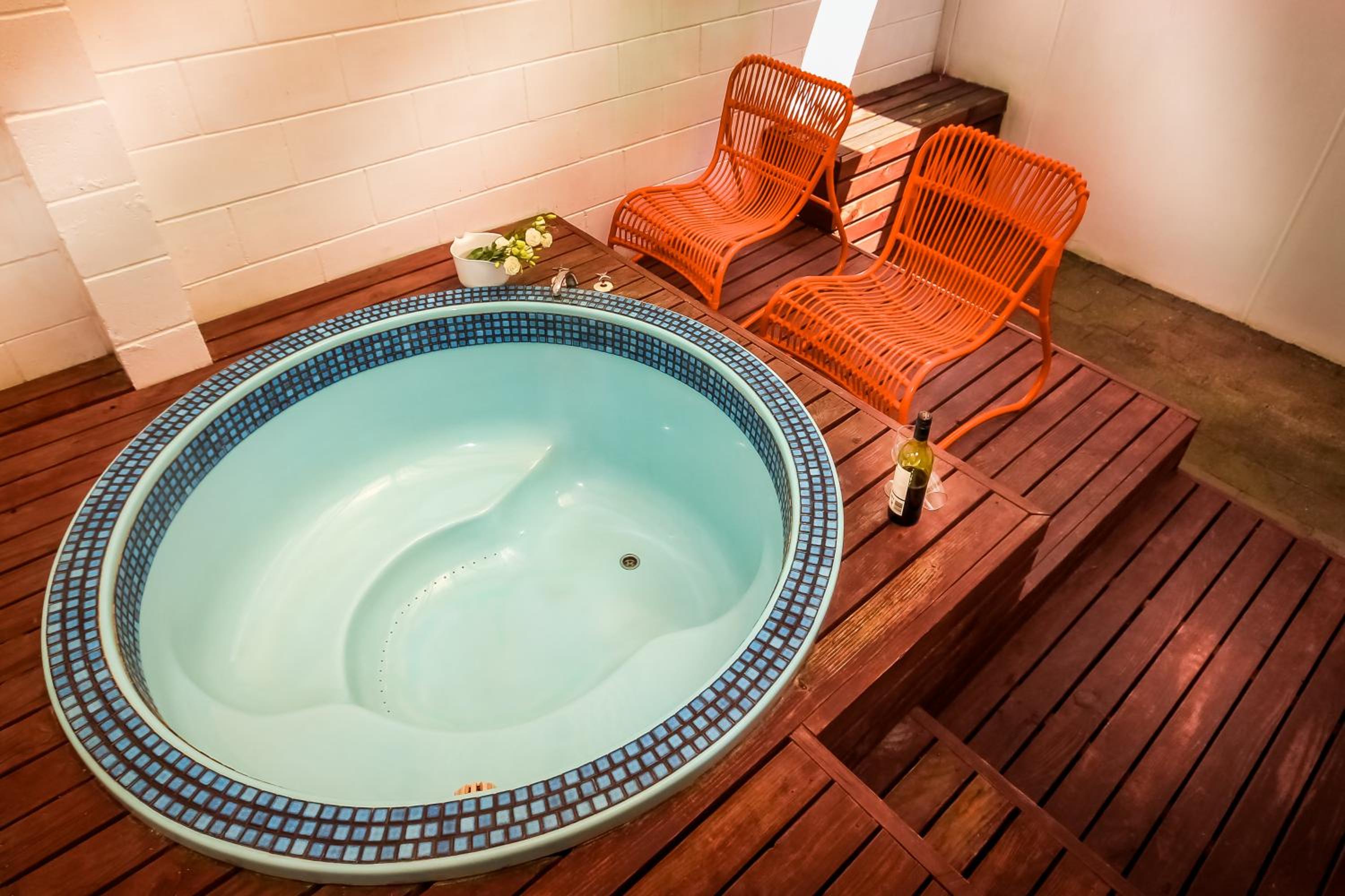 Malones Spa Motel