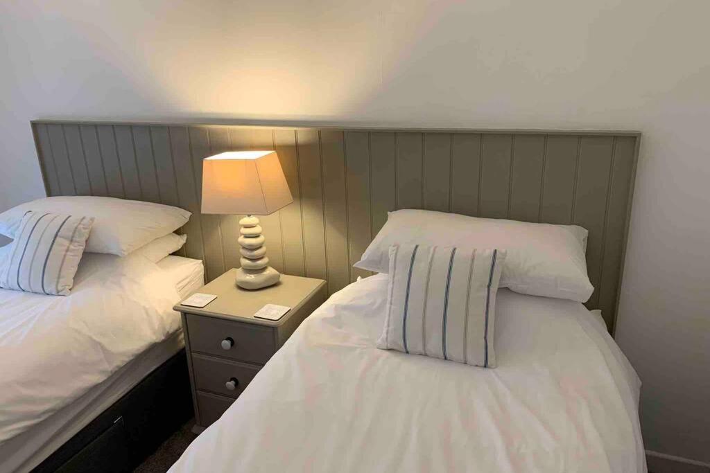 Bojewyan Cottage, Sandy Beaches and Great walking view 2