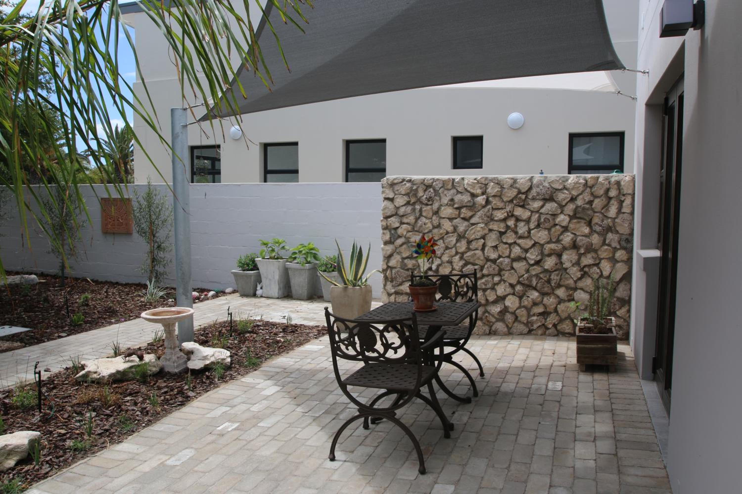 Albatross Guesthouse