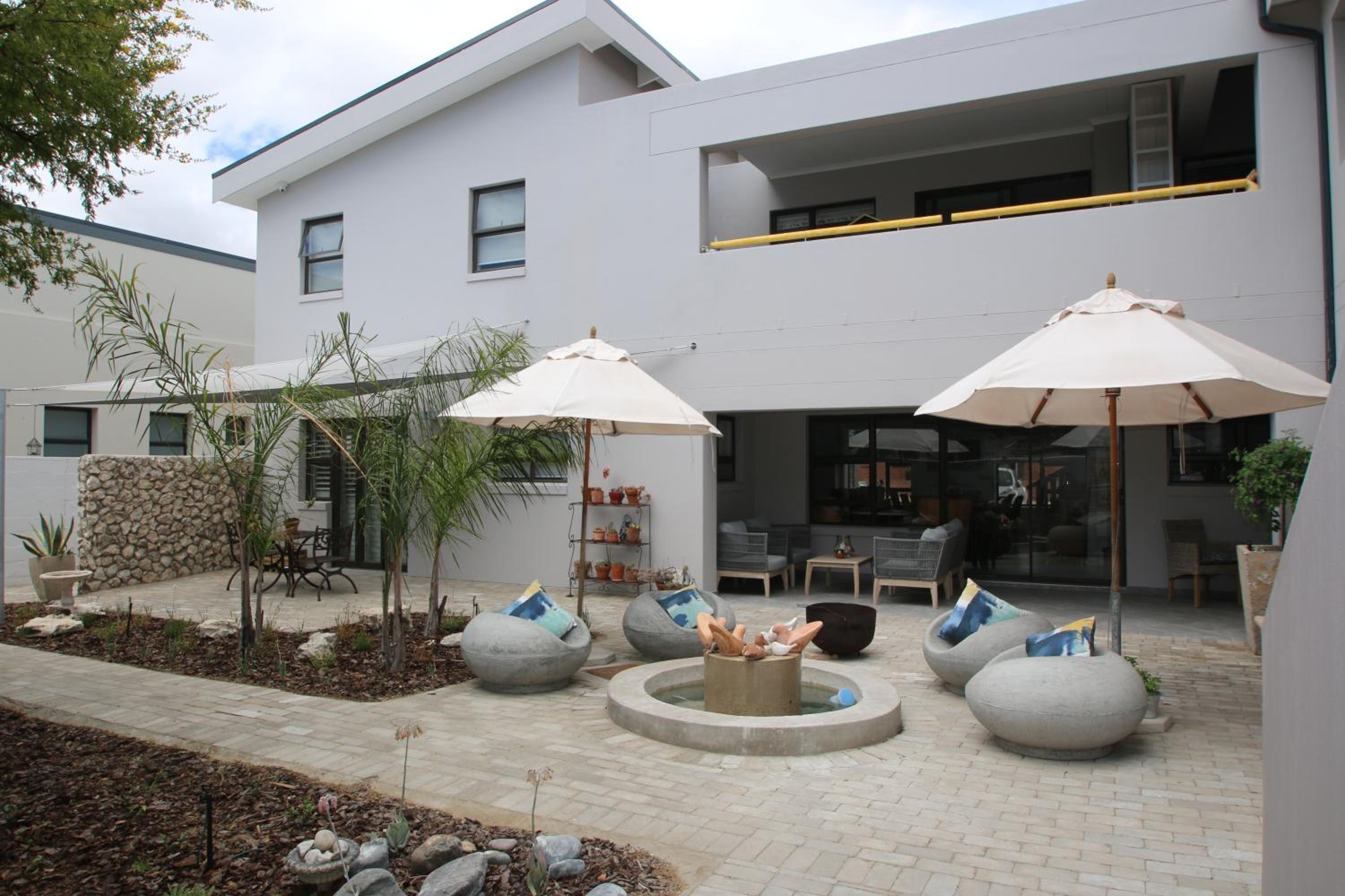 Albatross Guesthouse