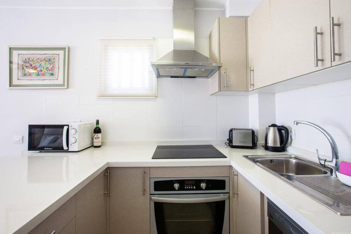 2 Bedroom apartment for 4 people in Tenerife view 2
