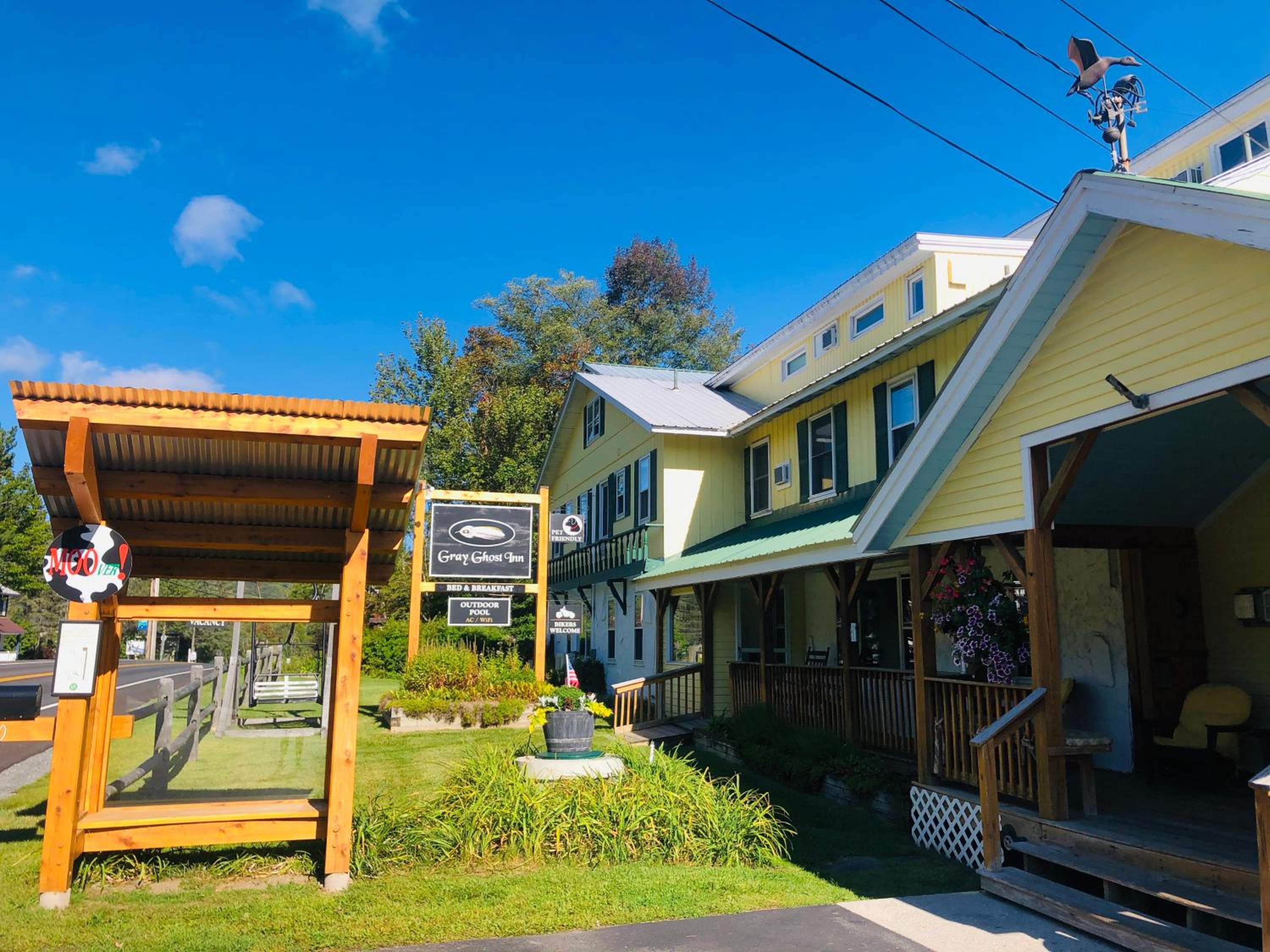 Gray Ghost Inn view 5