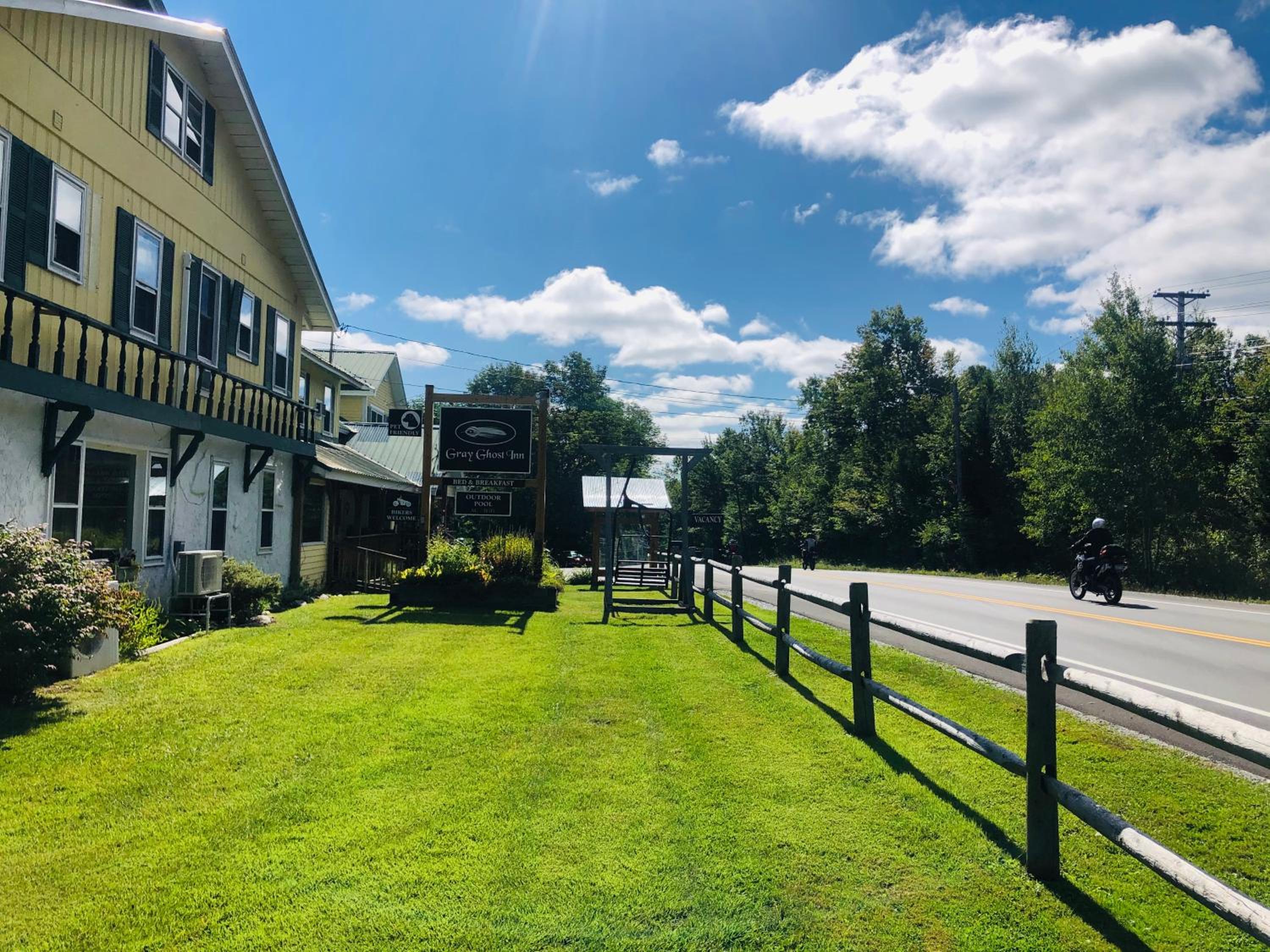 Gray Ghost Inn view 4