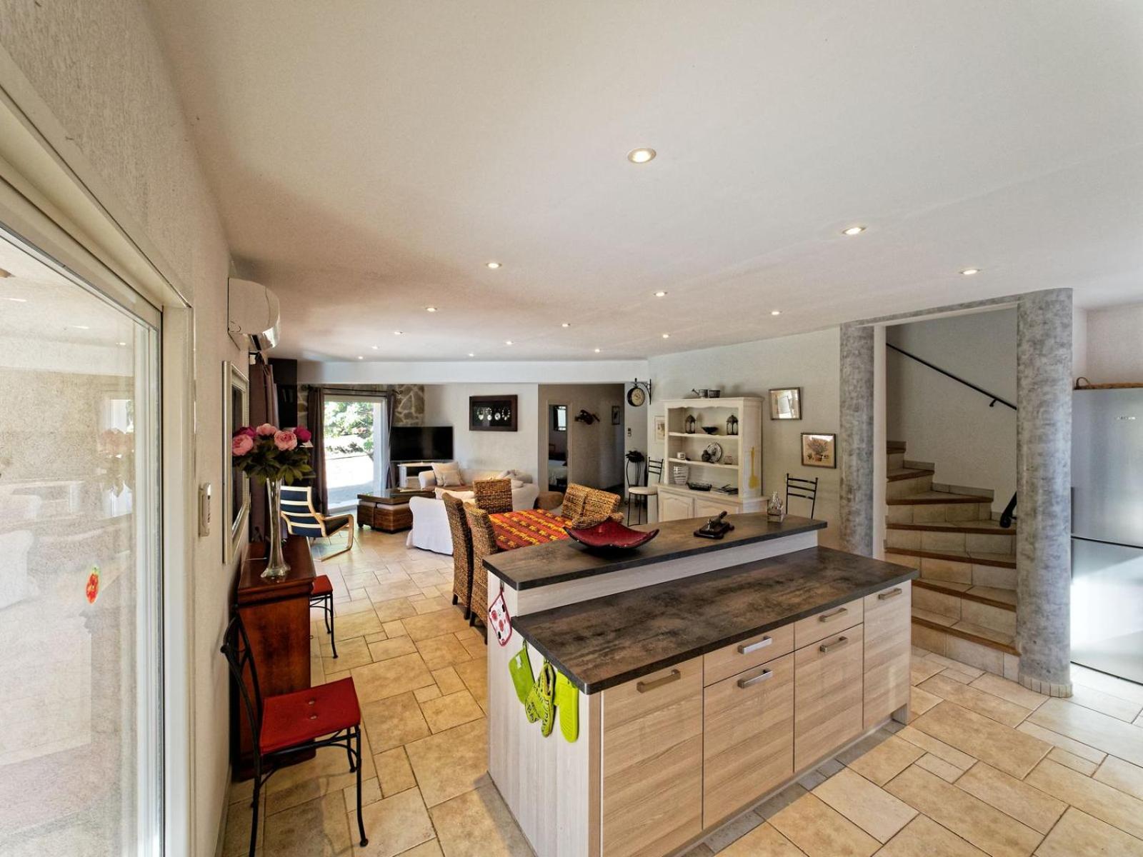 Villa de charme avec piscine chauffée, Jacuzzi et Sauna — photo 3