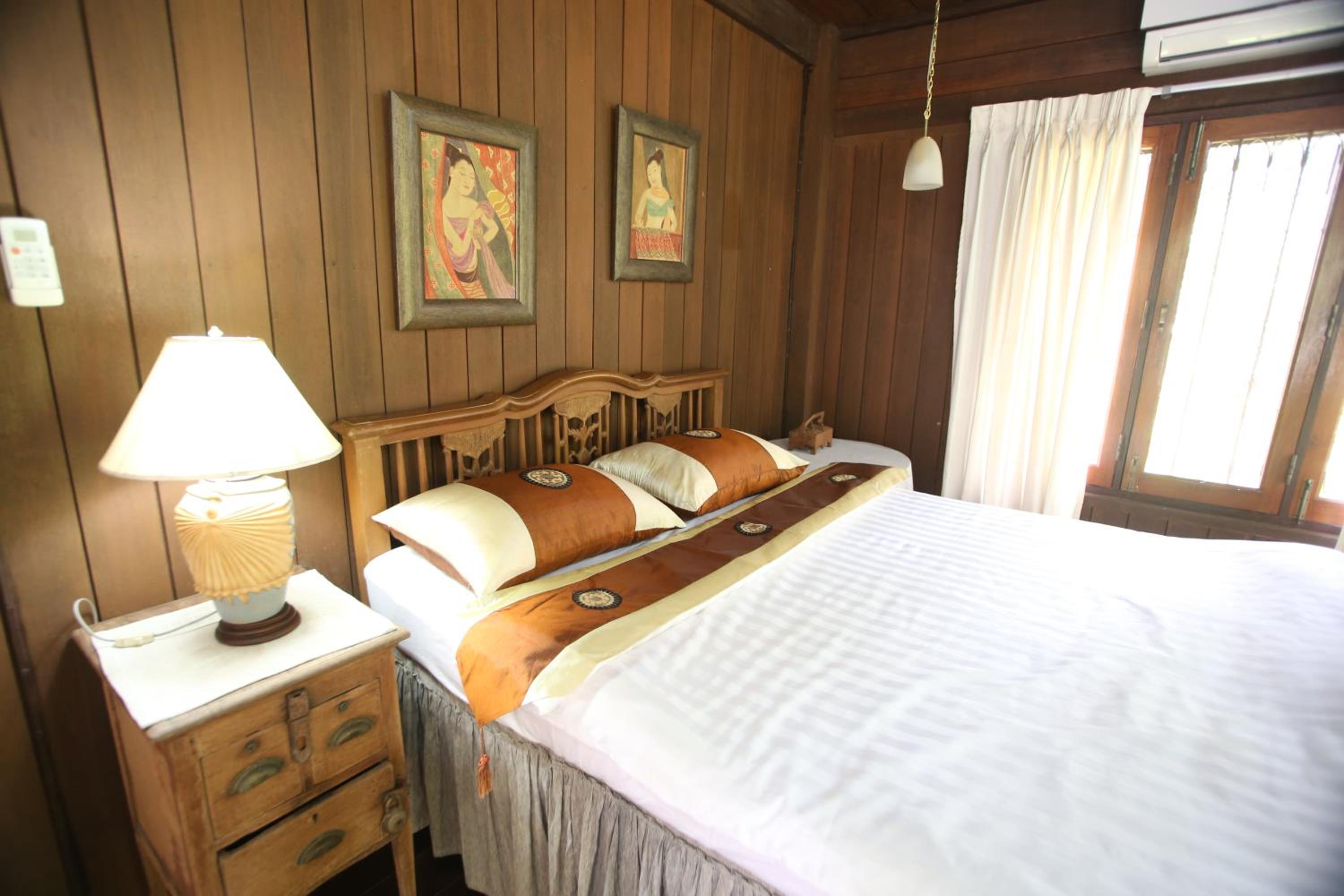 Villa Darakorn Hill Country House