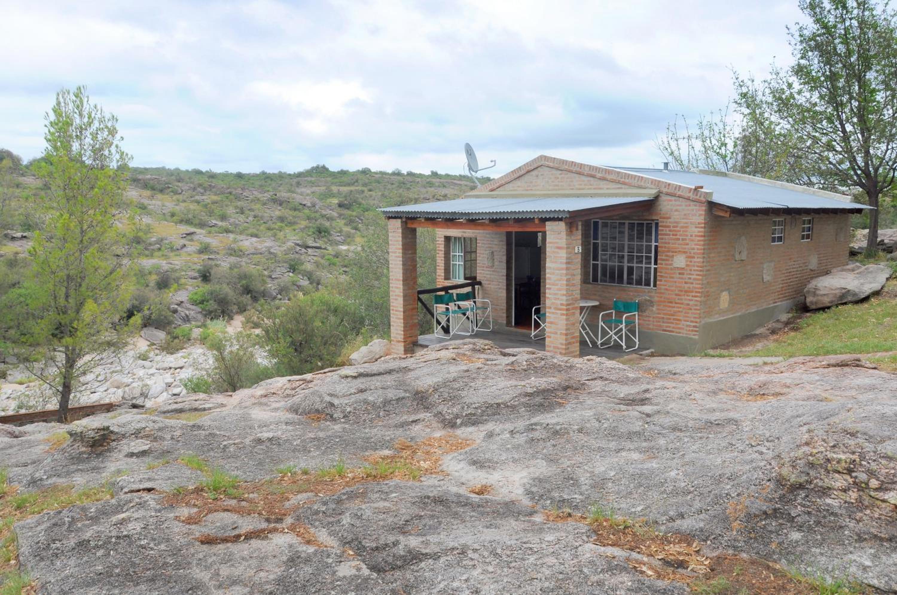 LA TOMA Complejo de Montaña - Cabañas y Habitaciones en Hosteria