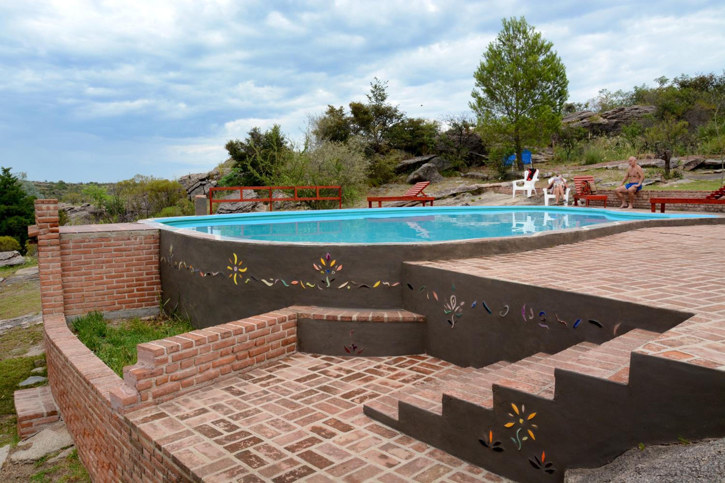 LA TOMA Complejo de Montaña - Cabañas y Habitaciones en Hosteria