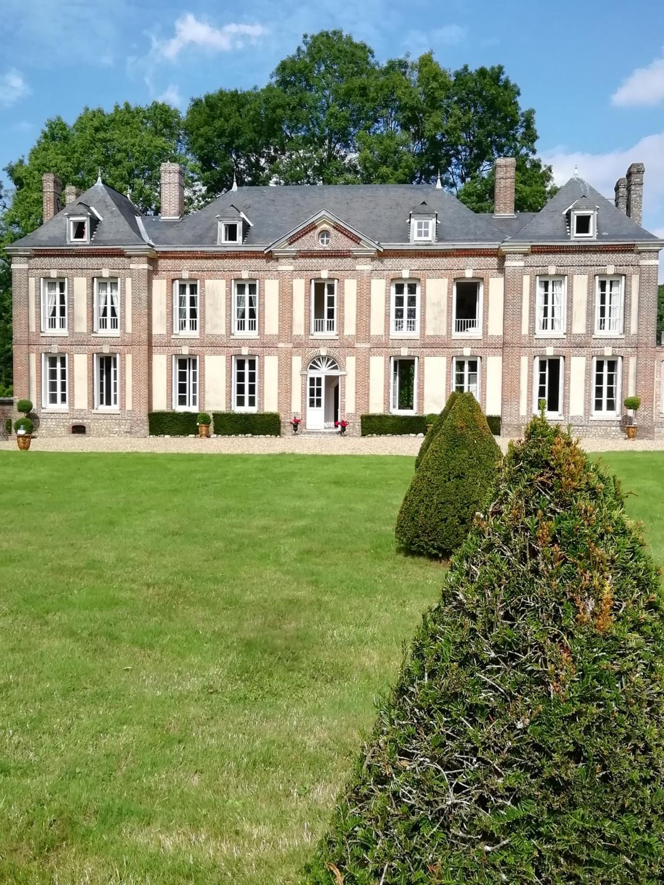 Château de Cleuville view 5