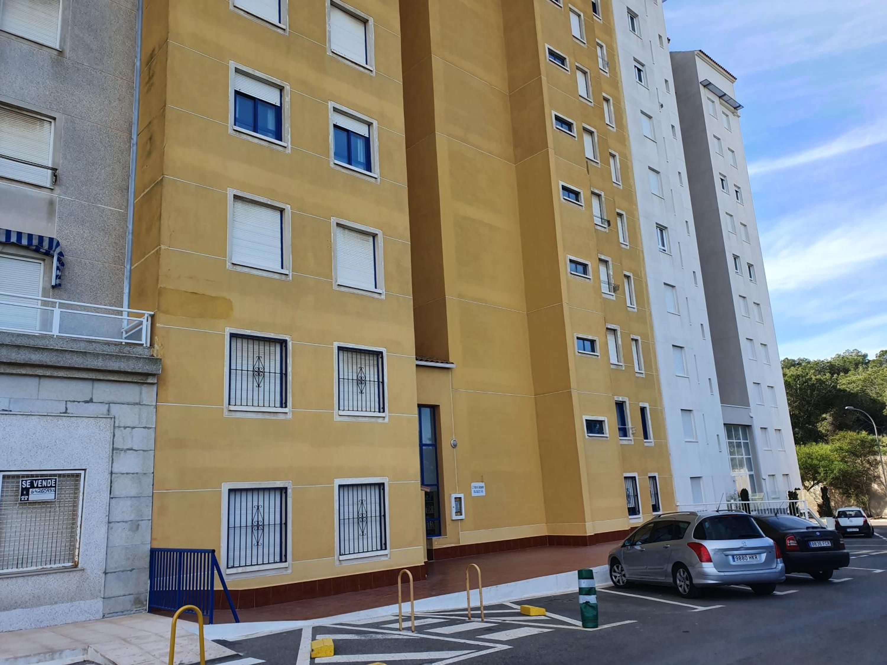 Apartment in Campoamor overlooking the swimming pool