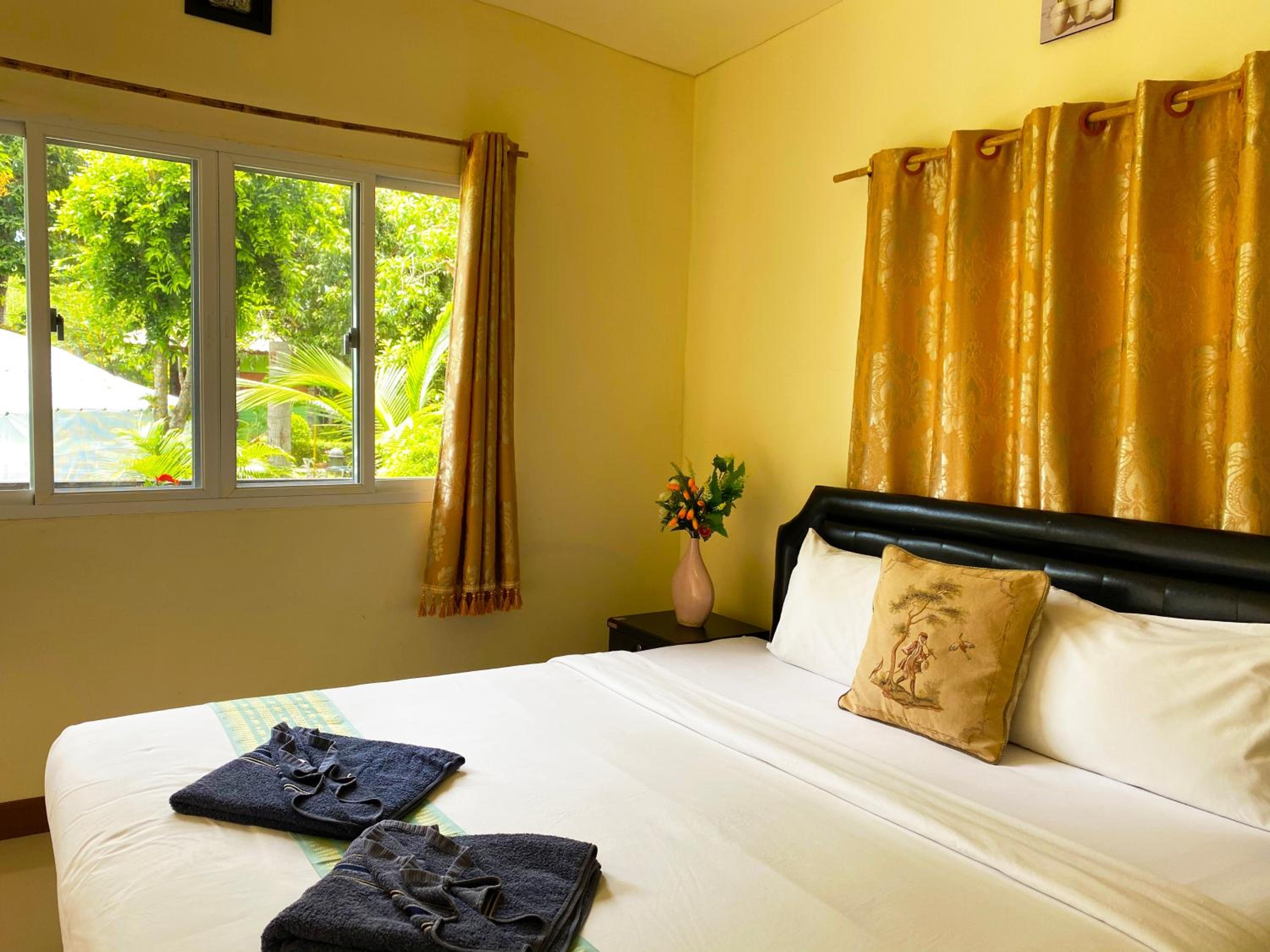 Everest Resort Samui - SHA Plus