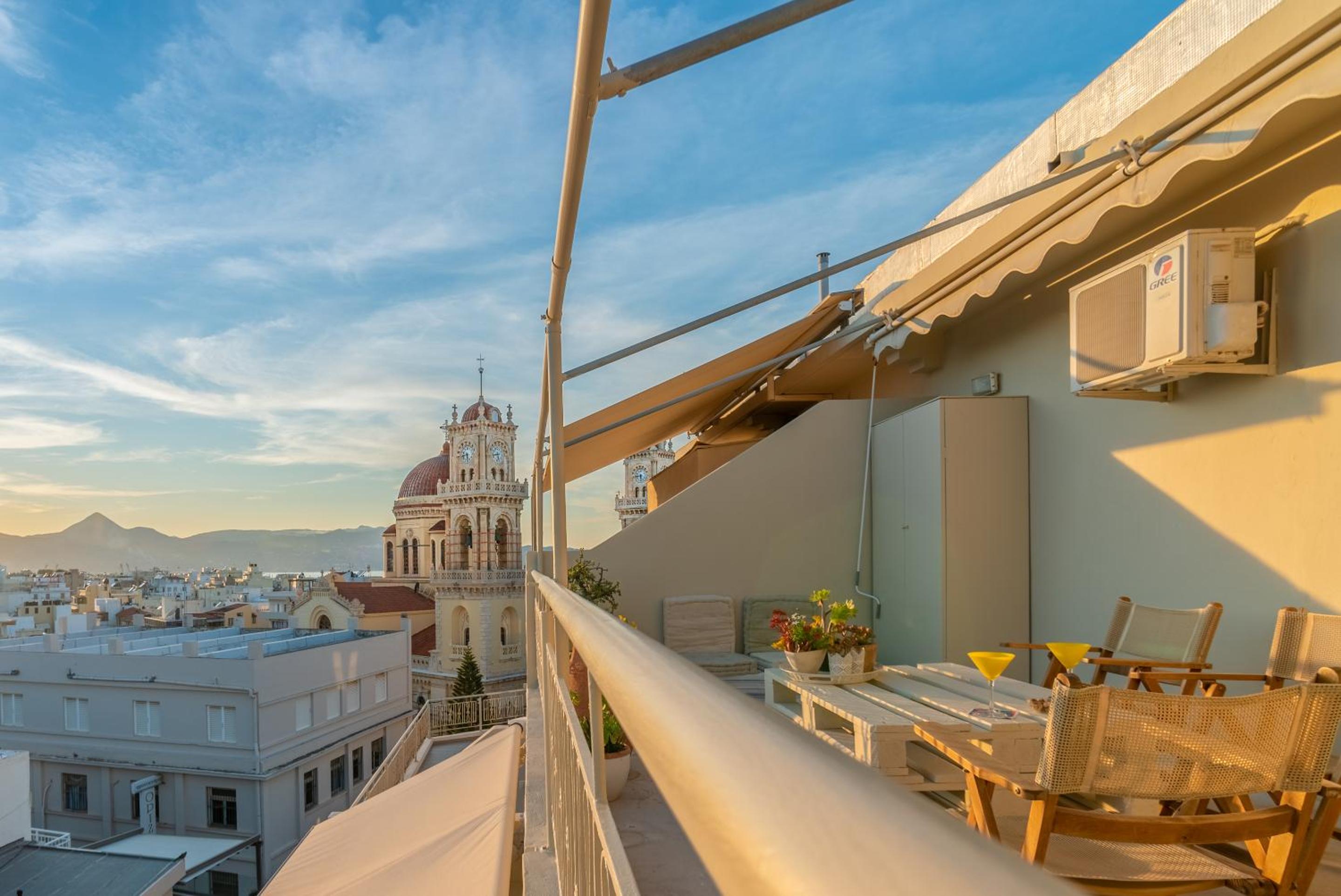 Saint Minas Loft view 3