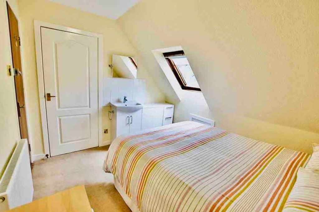 Aldourie Guest House