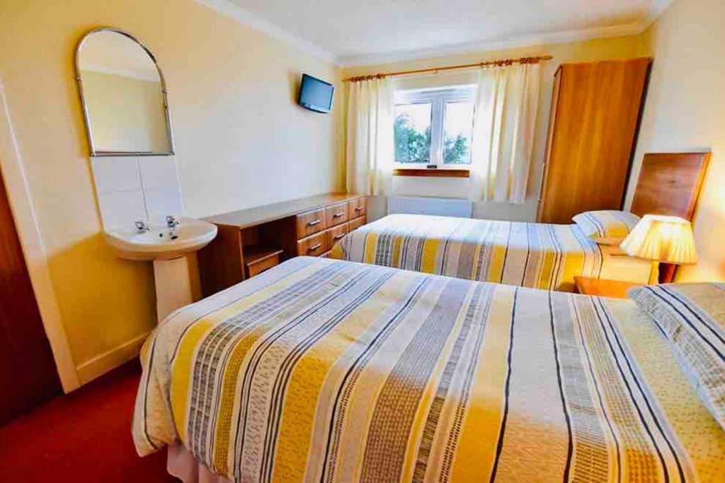 Aldourie Guest House