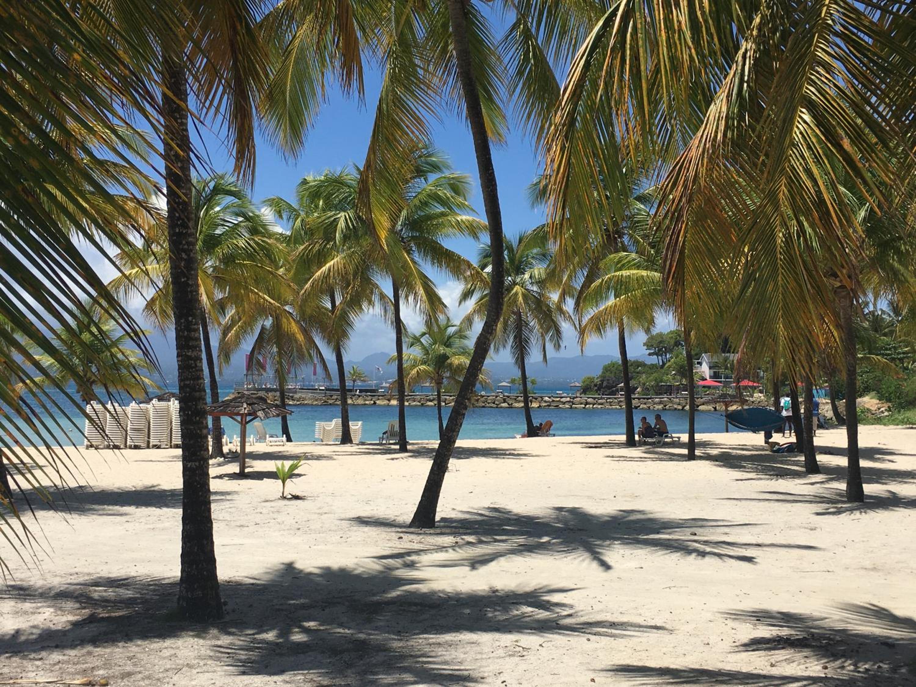 Studio vue mer Le Gosier sans coupure d'eau view 2