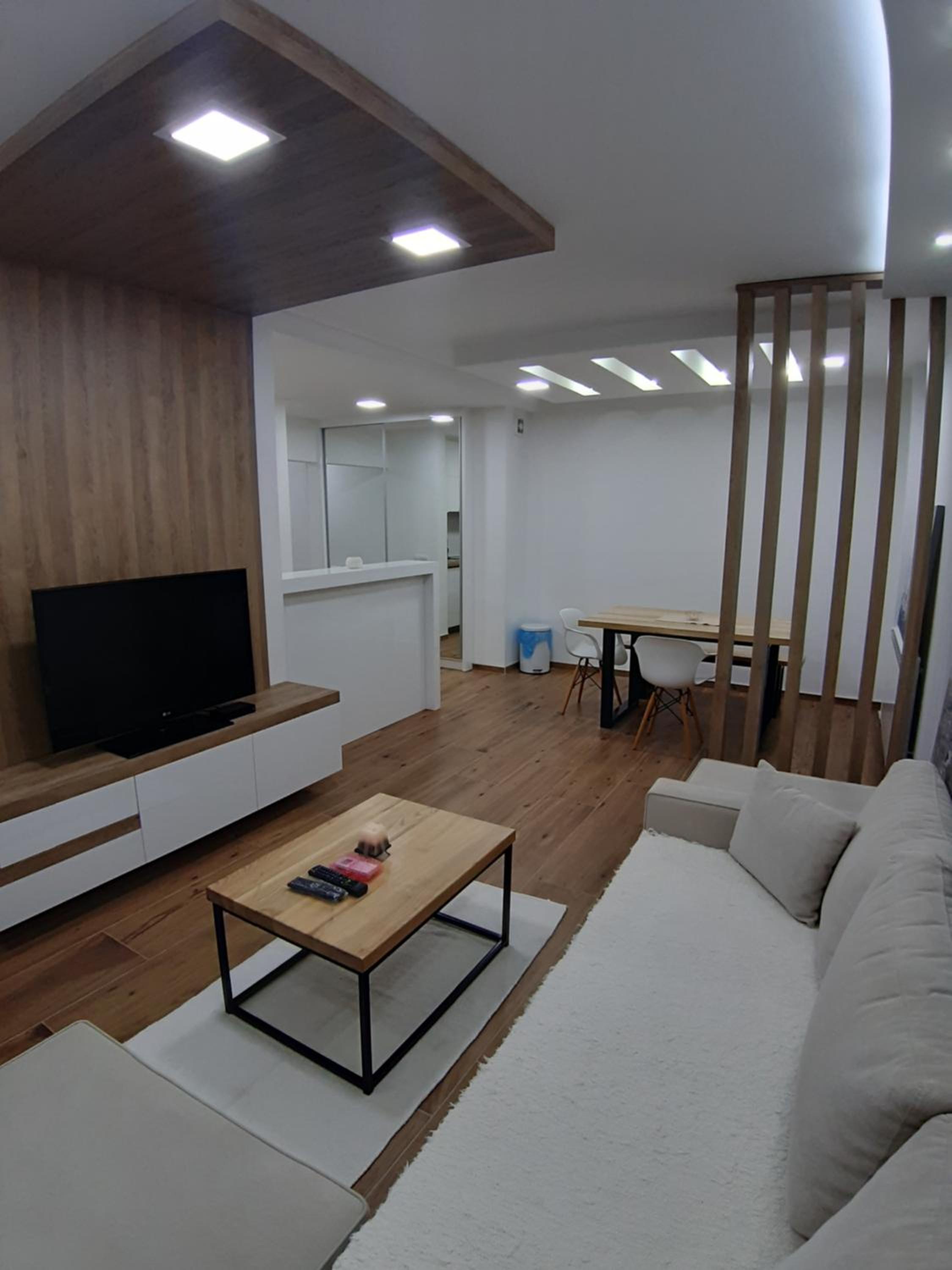 Serbian home - Gandijeva 162, free parking, blok 44 view 2