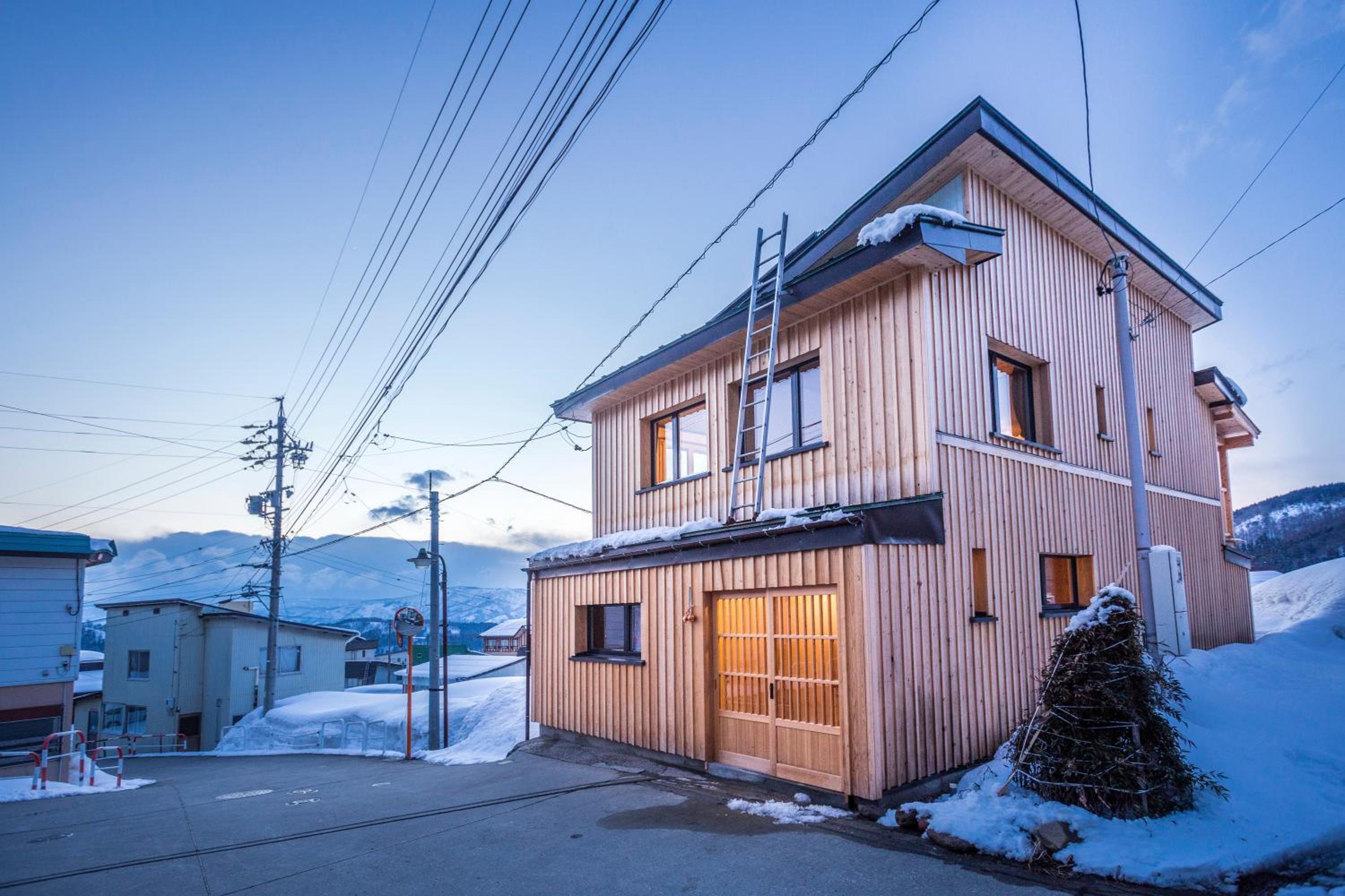 Tamanegi House luxury 4 bedroom Ski Chalet view 3