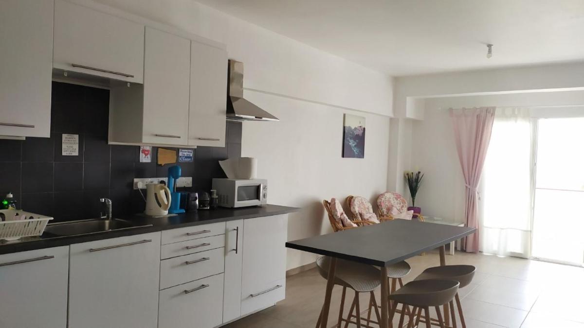 The No 7 Apartment view 2