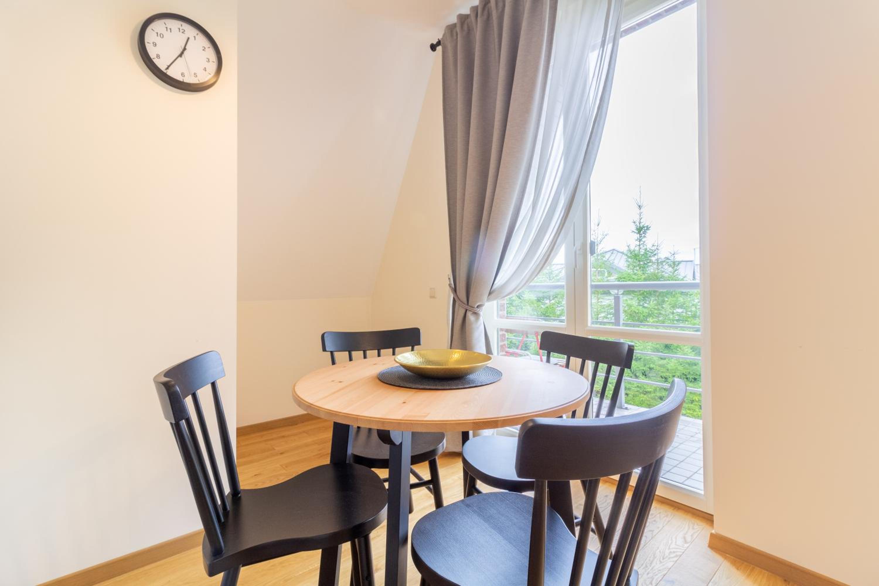 Verde Apartment, By Cohost view 5