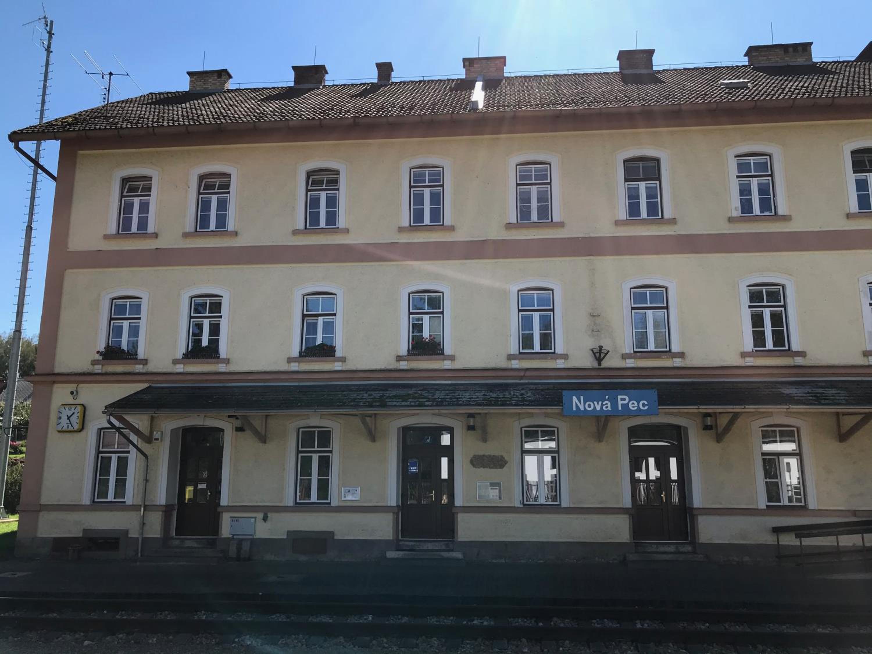 Photo 6