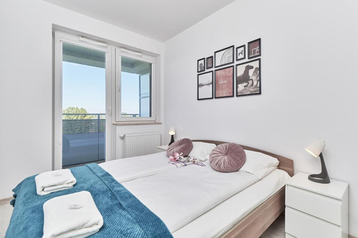 Exclusive Apartments Tęczowa with underground PARKING by Renters view 3