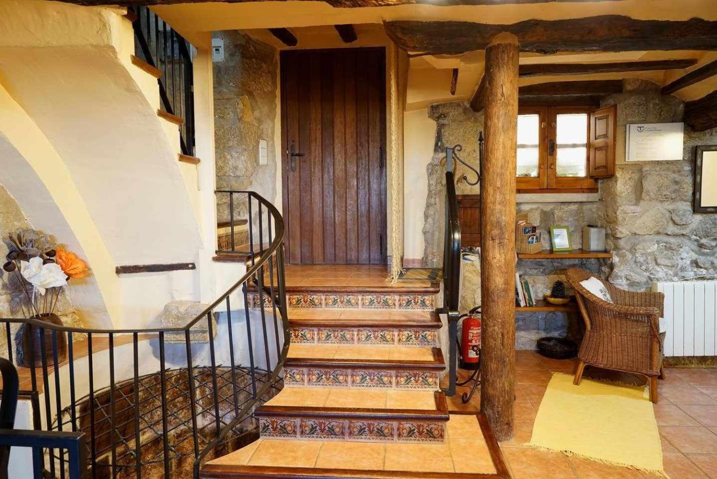 Casa rural con mucho encanto, en un entorno mágico view 3