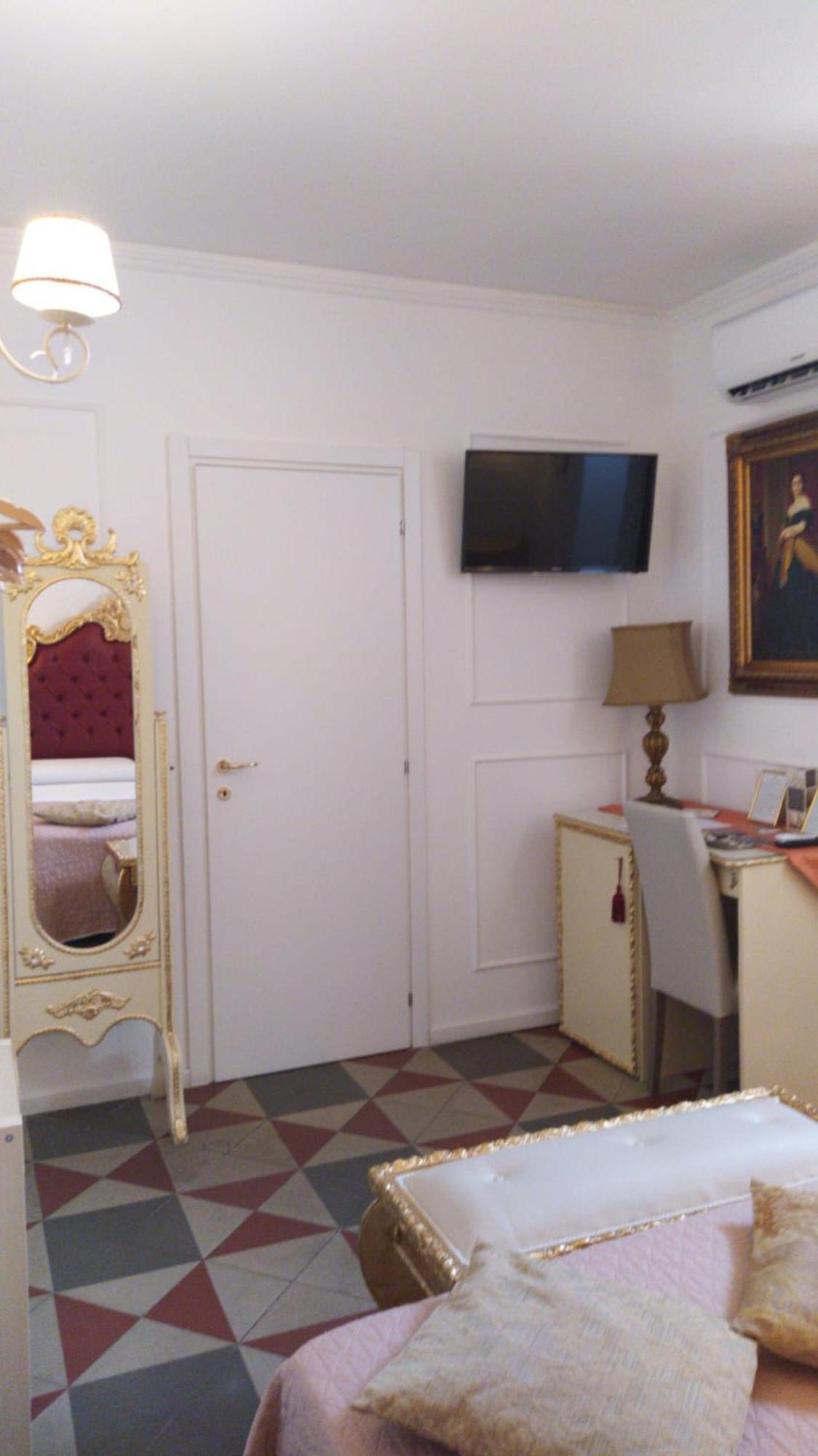 DONNA LUCREZIA b&b Boutique Hotel Style - RELAX & BUSINESS STAY