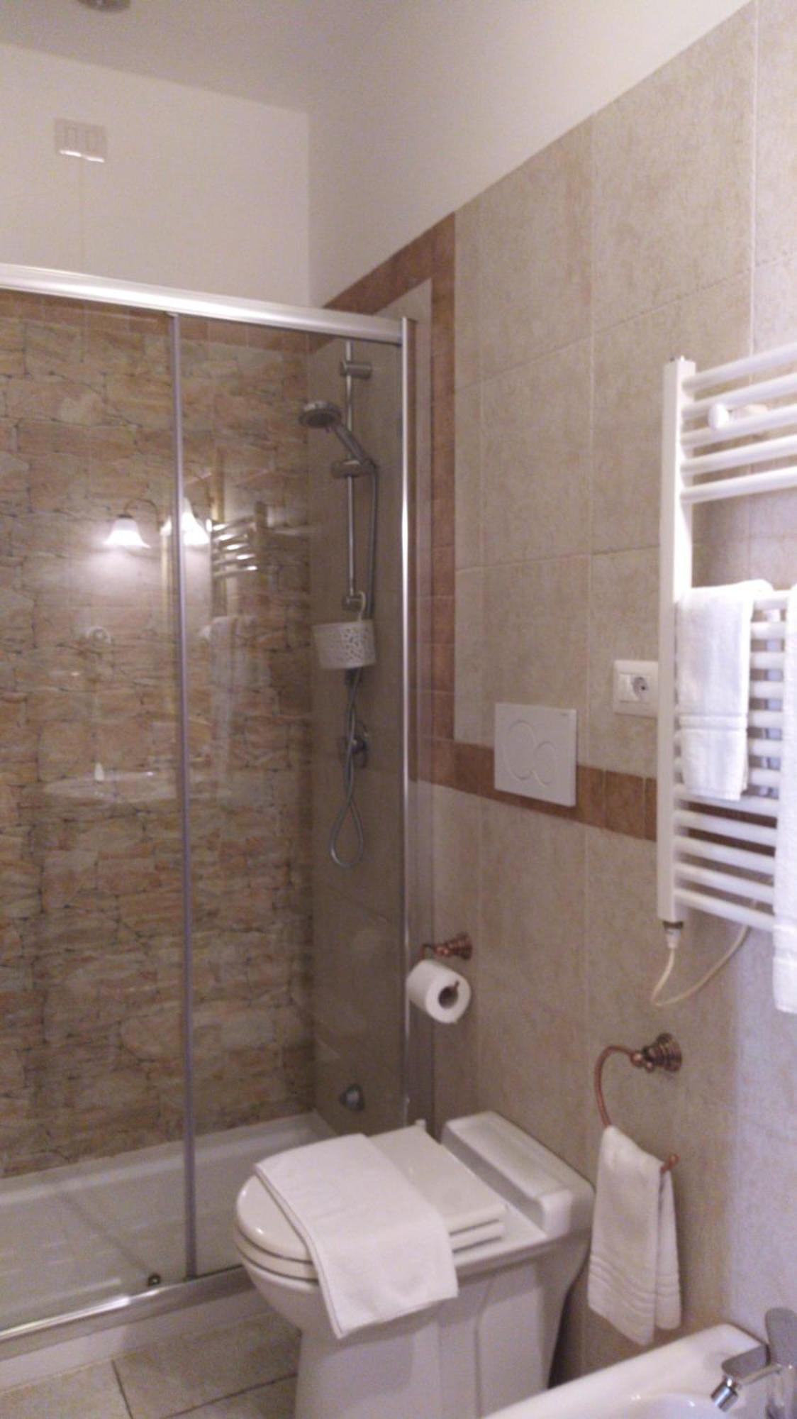 DONNA LUCREZIA b&b Boutique Hotel Style - RELAX & BUSINESS STAY