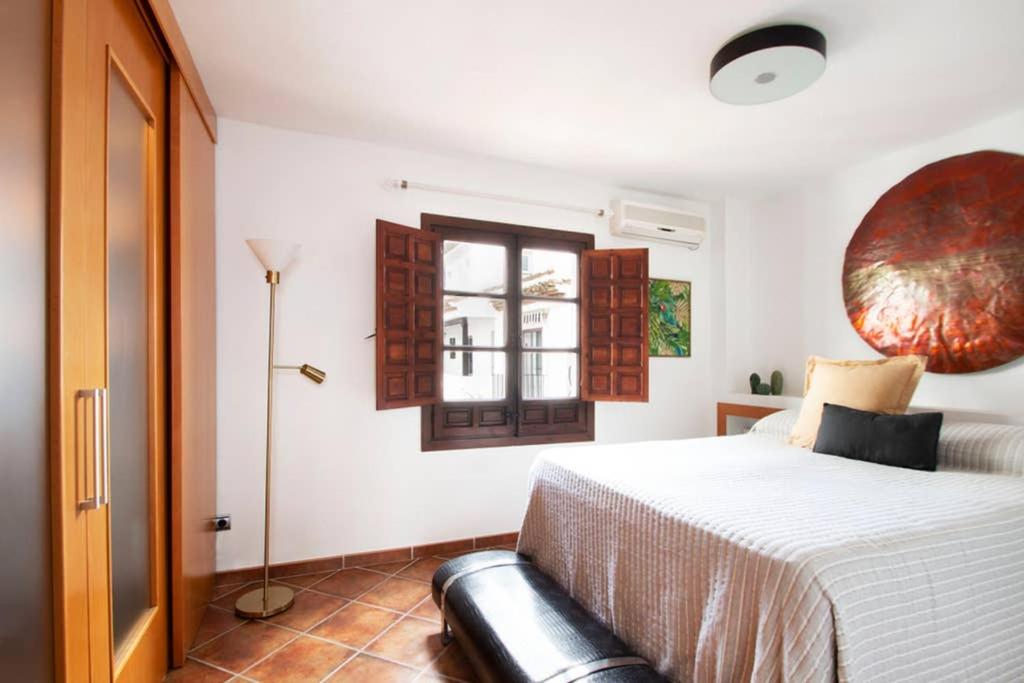 Pueblo Blanco casa del Loro