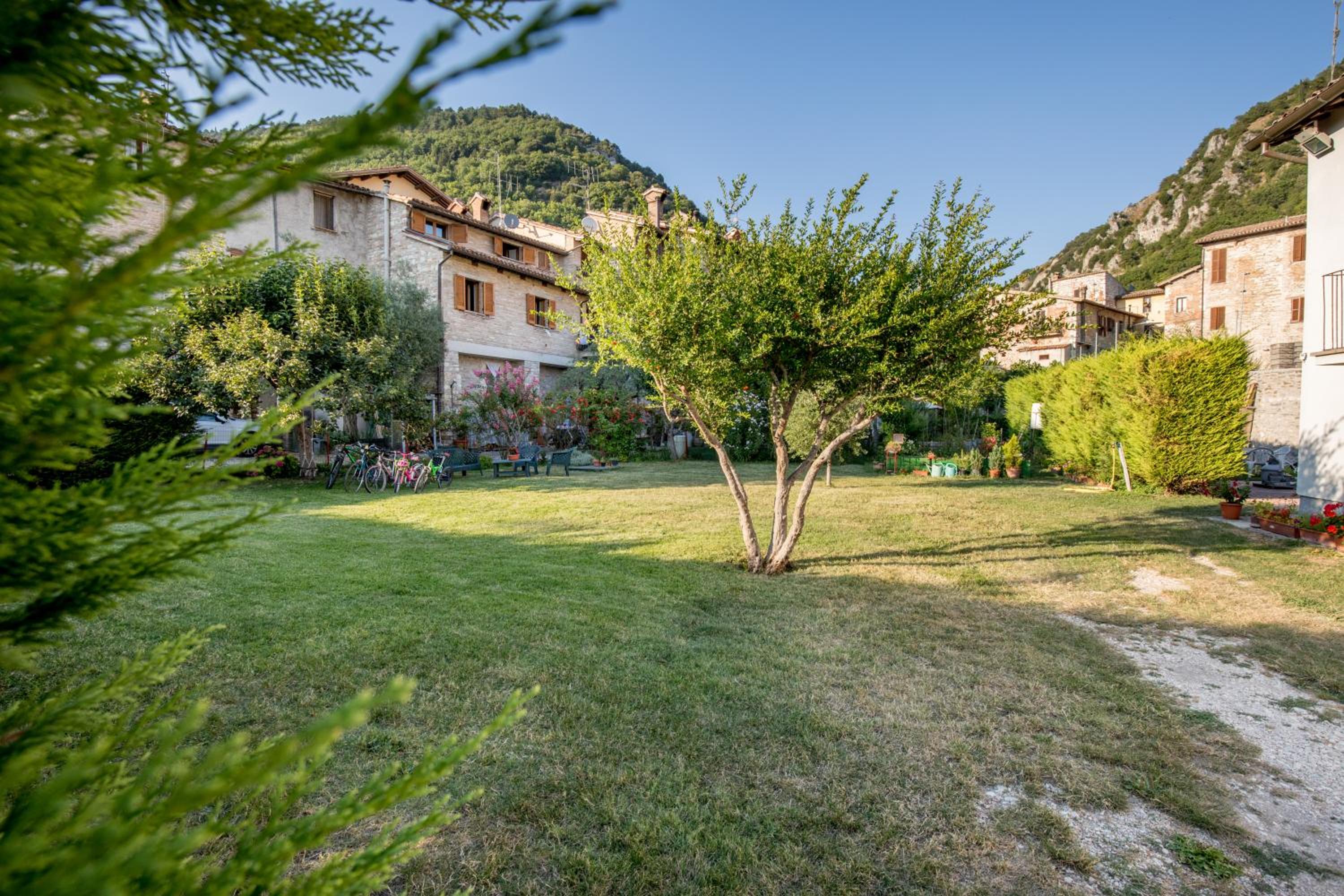 GuestHost - Borgo Santa Lucia Apartment with Private Parking & Garden view 5