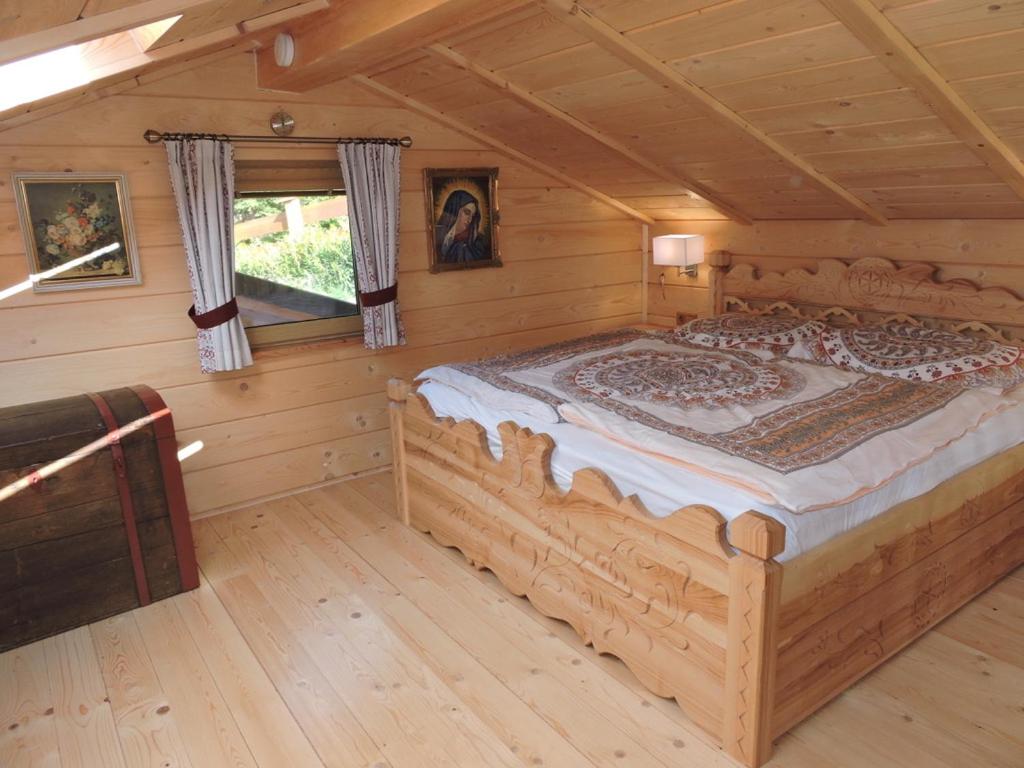 Glühwürmchenhütte und Romantikhütte view 5
