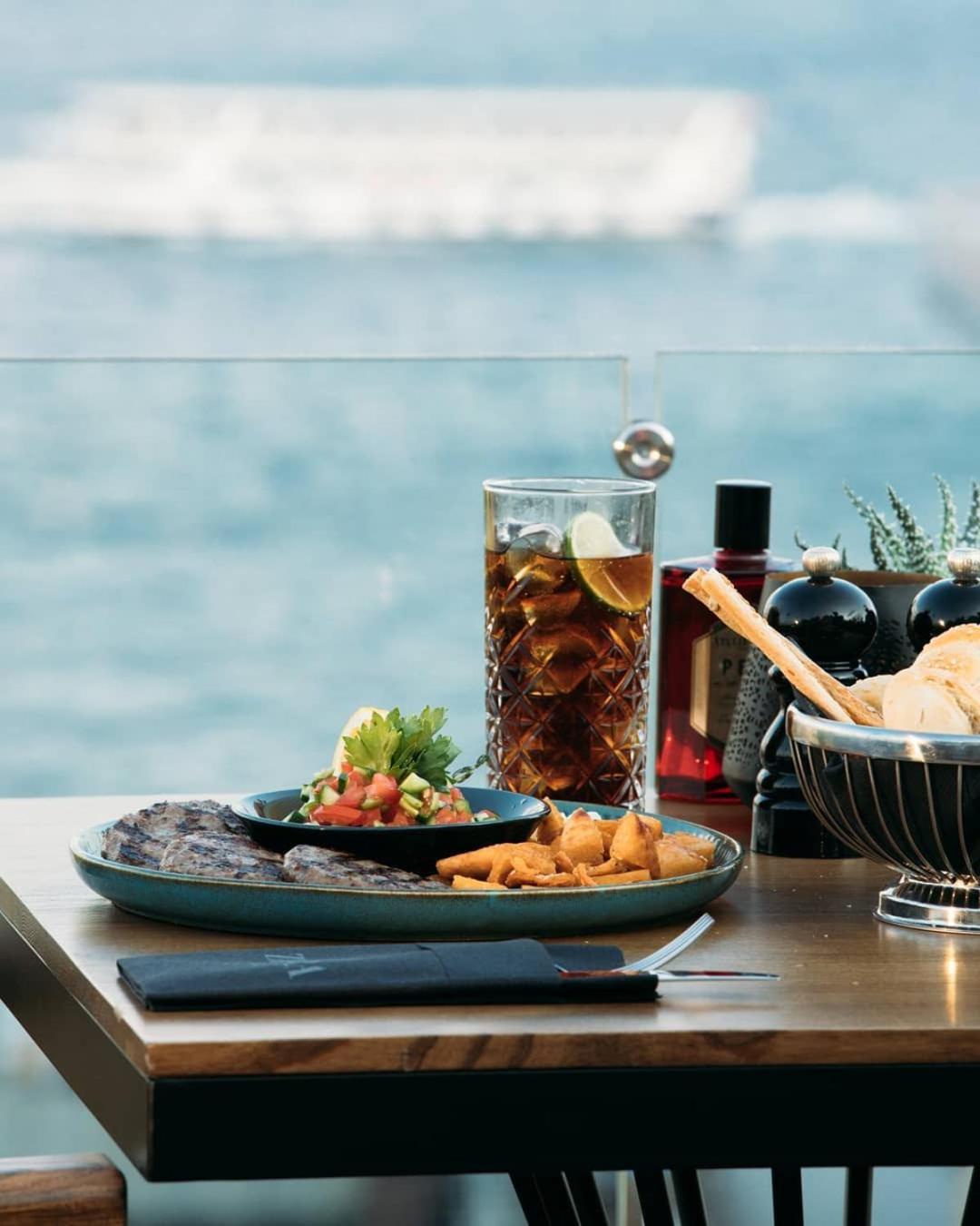 Tonight Port Otel - Image 40