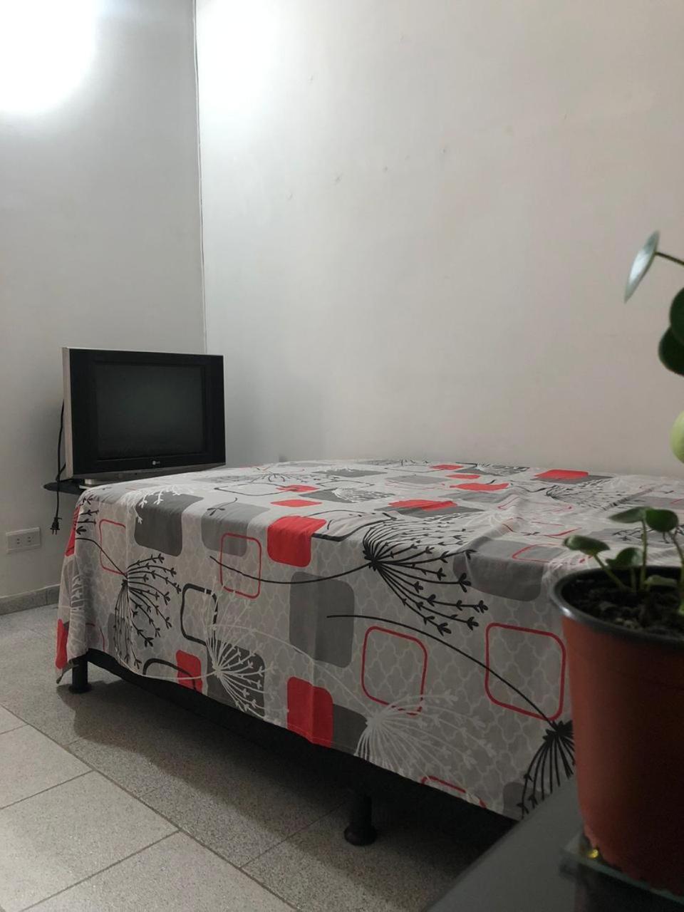 Habitación privada en casa de familia cerca del CC VIVA Envigado
